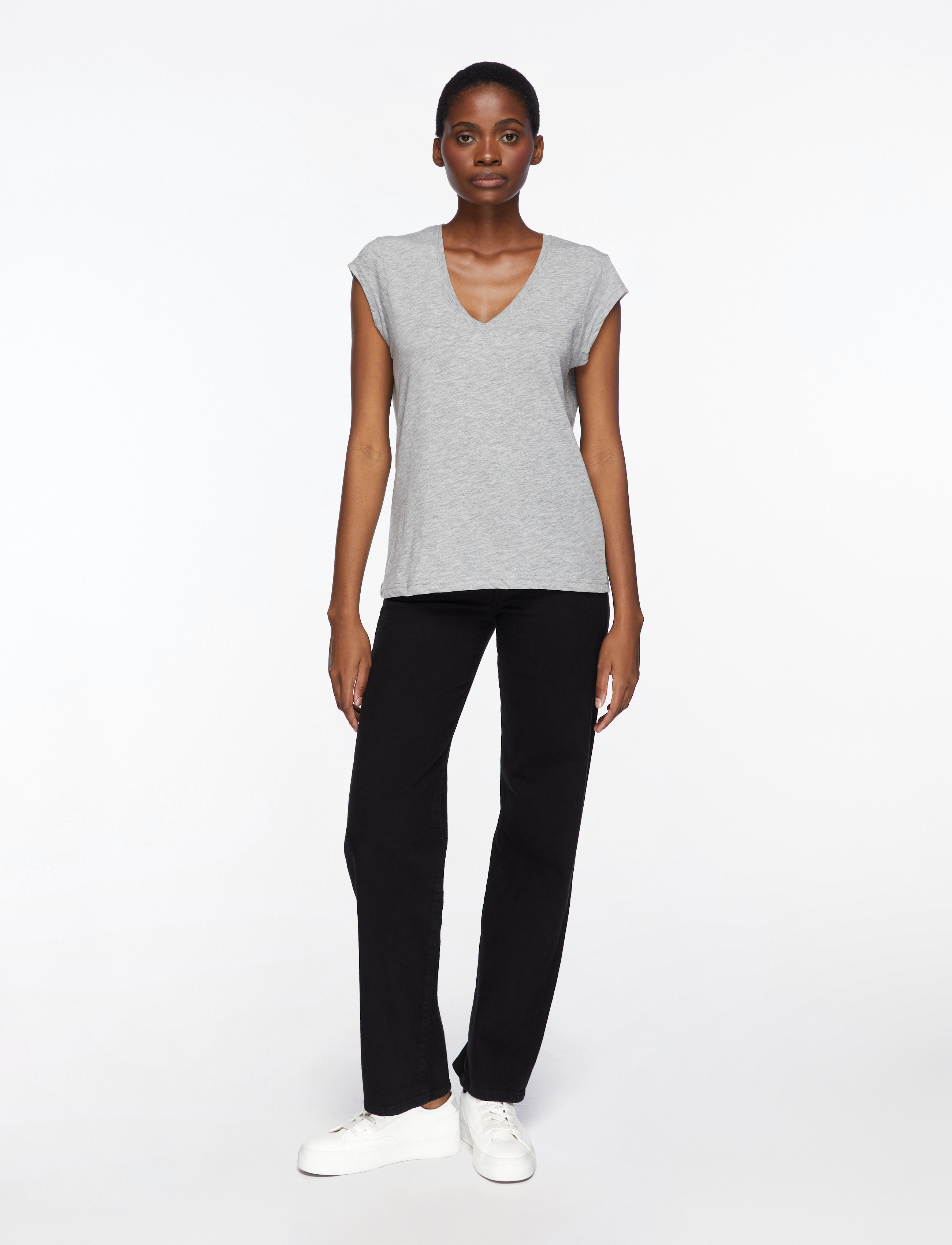 Coster Copenhagen - CC Heart basic v-neck t-shirt - t-shirts - light grey melange - 2