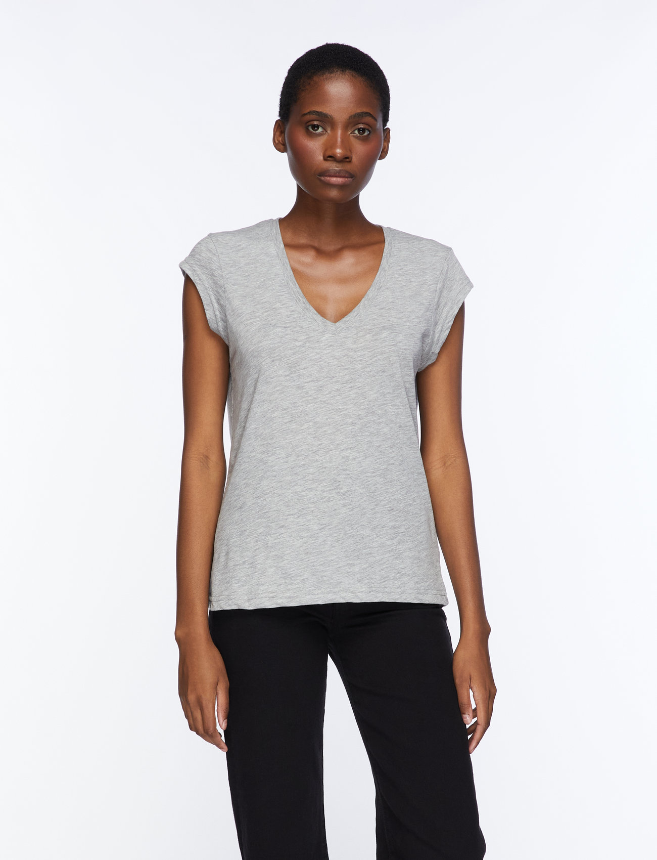 Coster Copenhagen - CC Heart basic v-neck t-shirt - höstkläder - light grey melange - 4