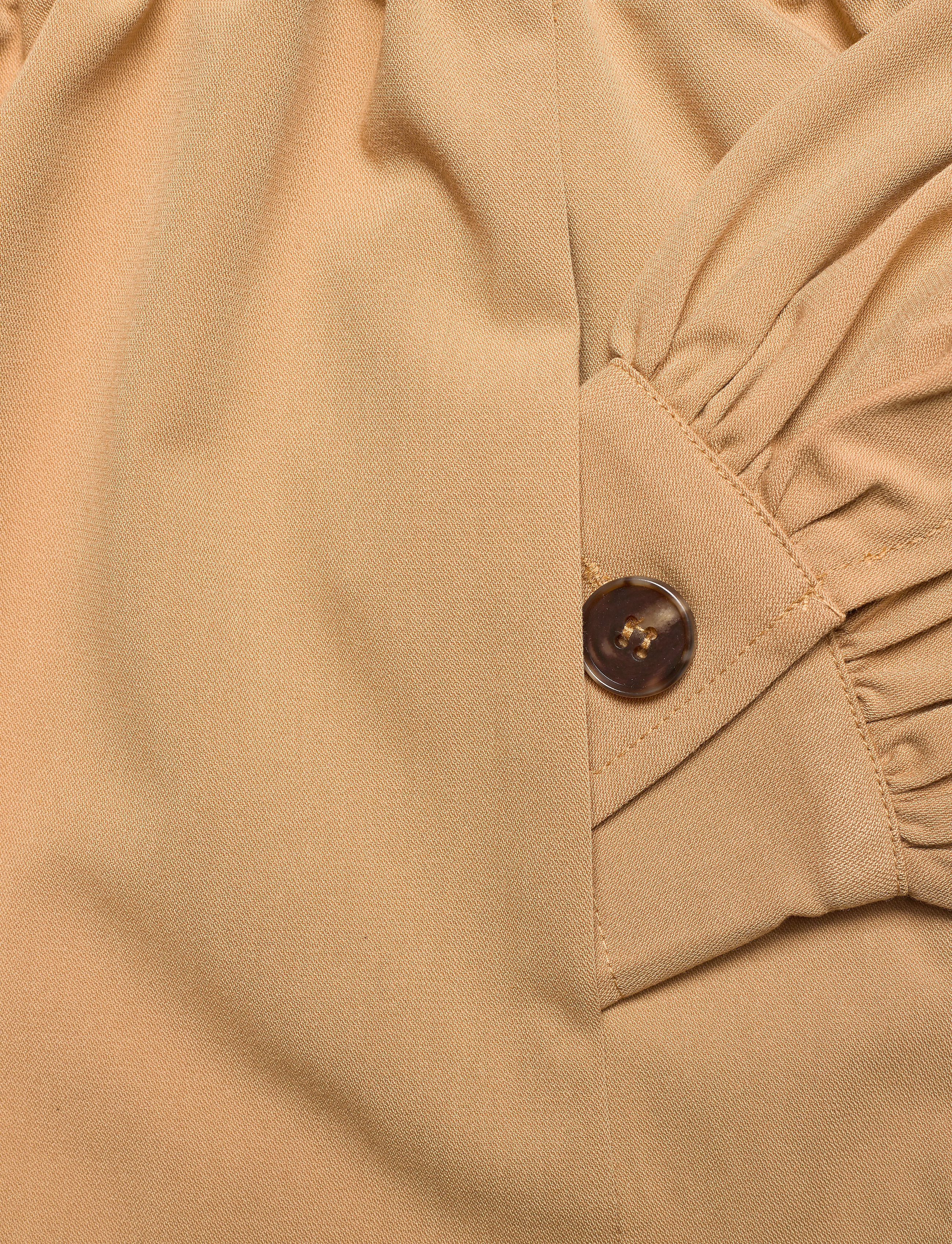 Coster Copenhagen - Jacket w. volume sleeves and tie-st - golden beige - 3