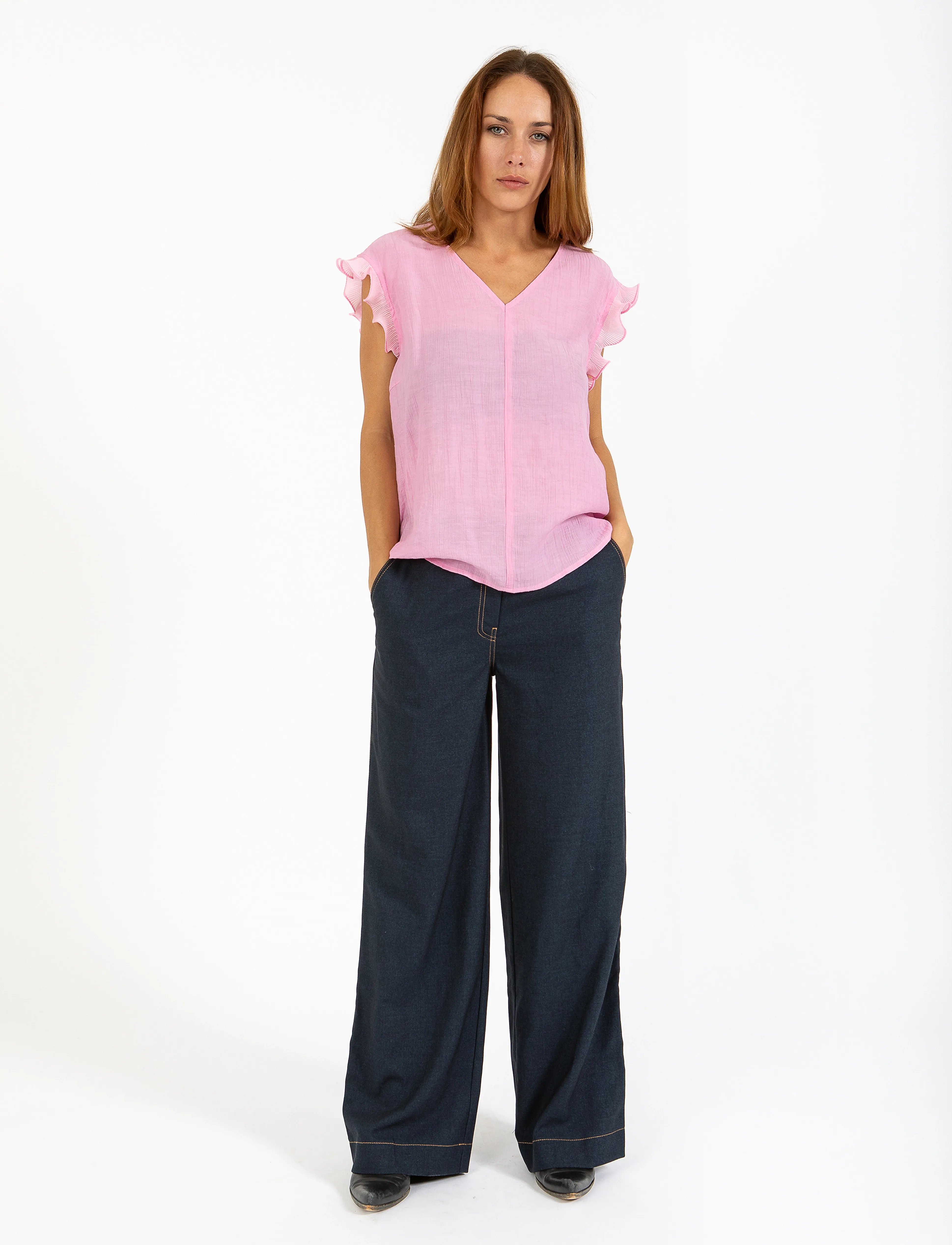 Coster Copenhagen Top with ruffles in v-neck - Clothing - MAGENTA / pink/rose