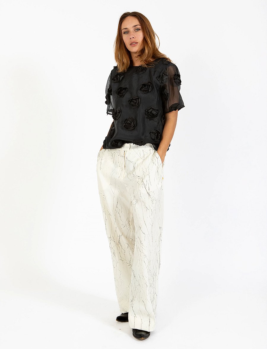 Coster Copenhagen - Crinkled suit pants - PETRA fit - hosen mit weitem bein - creme/black crinkle - 0