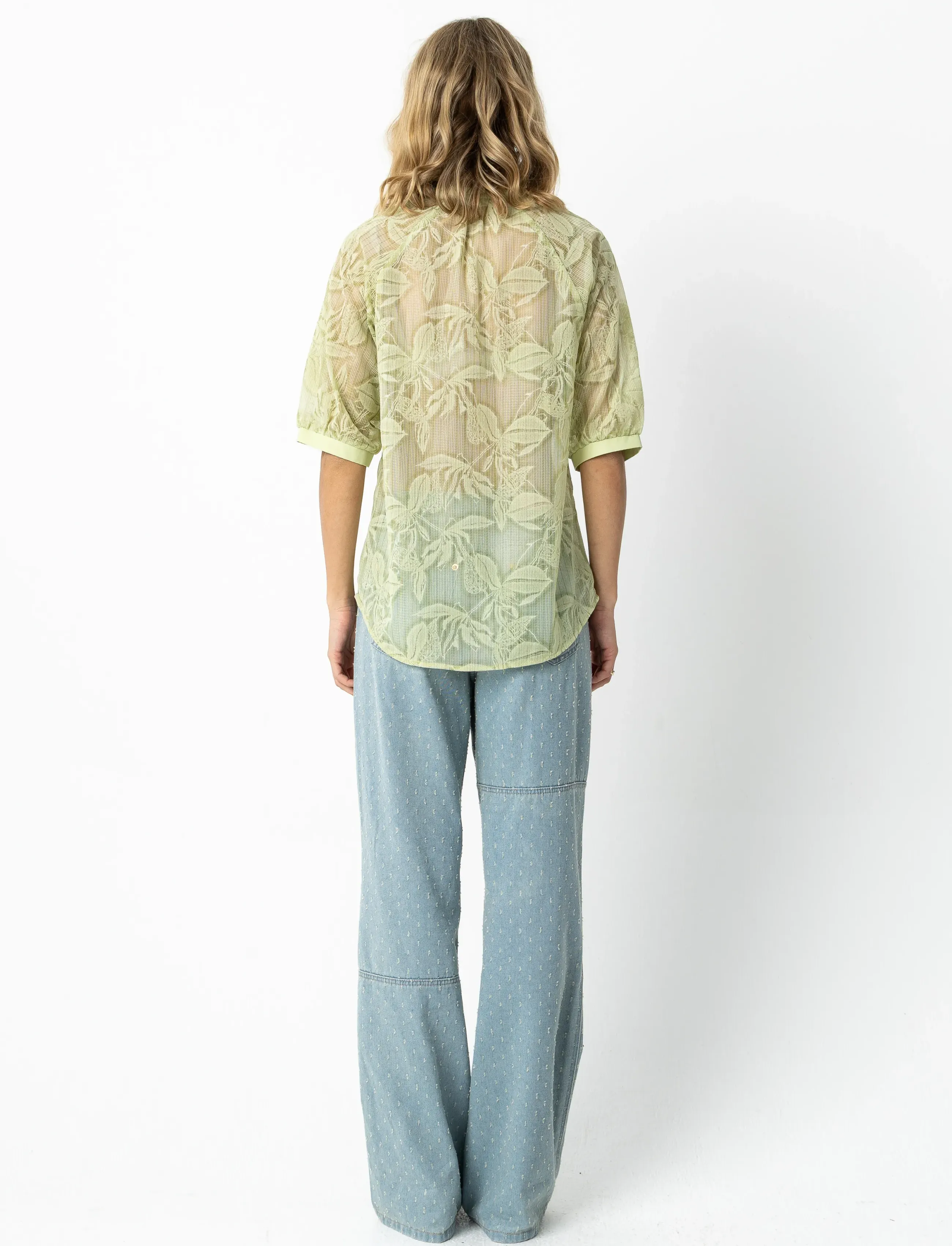 Coster Copenhagen - Transparent shirt with flowers - kortærmede bluser - lime - 4