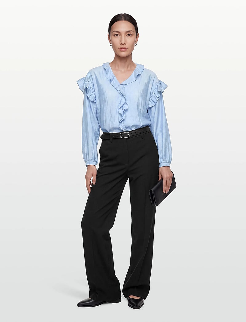 Coster Copenhagen - Longsleeved blouse with frills - langærmede bluser - bright blue - 0