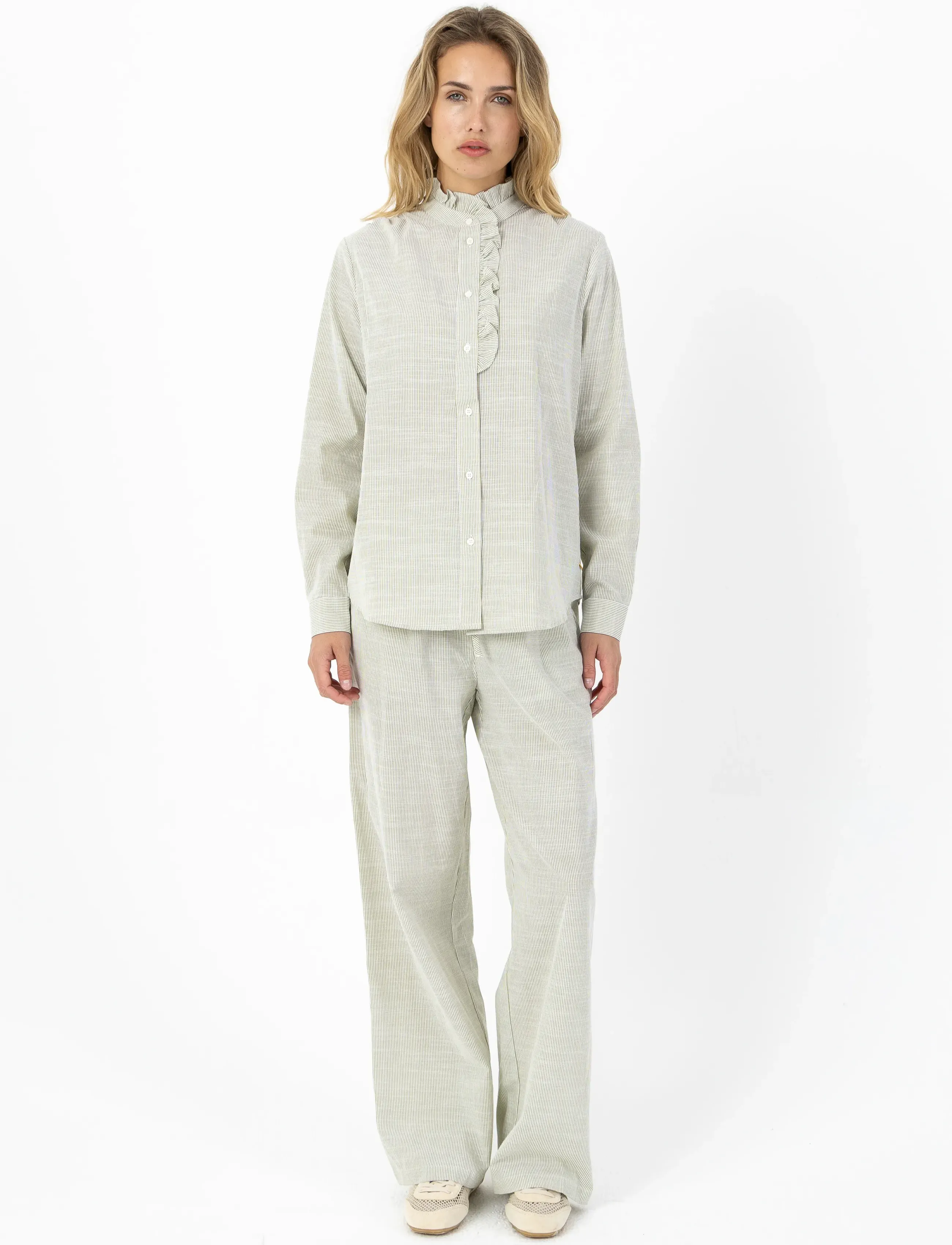 Coster Copenhagen GWEN frill shirt - Shirts - GREEN STRIPE / cream