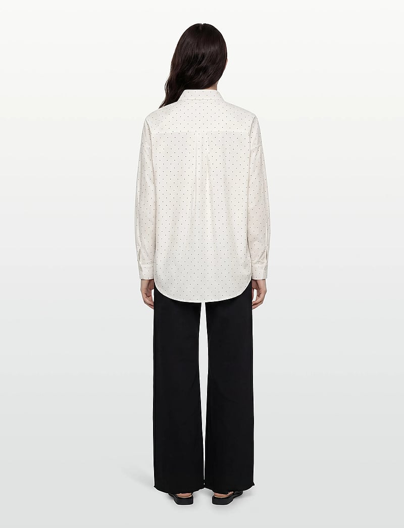 Coster Copenhagen - Shirt with dots -Boxy - langärmlige hemden - sand / white dot - 4