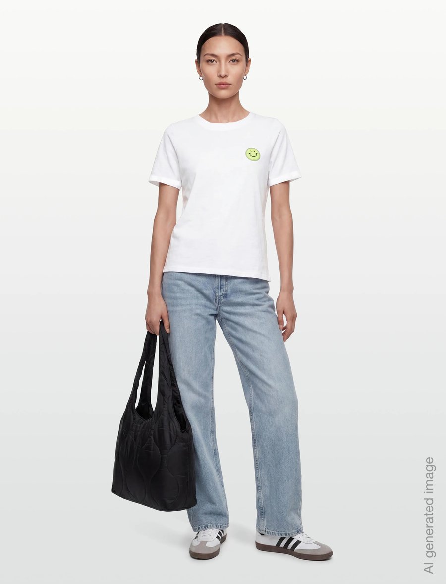 Coster Copenhagen - CC SMILE t-shirt - Mid sleeve - t-shirts - white - 200 (green smiley) - 0