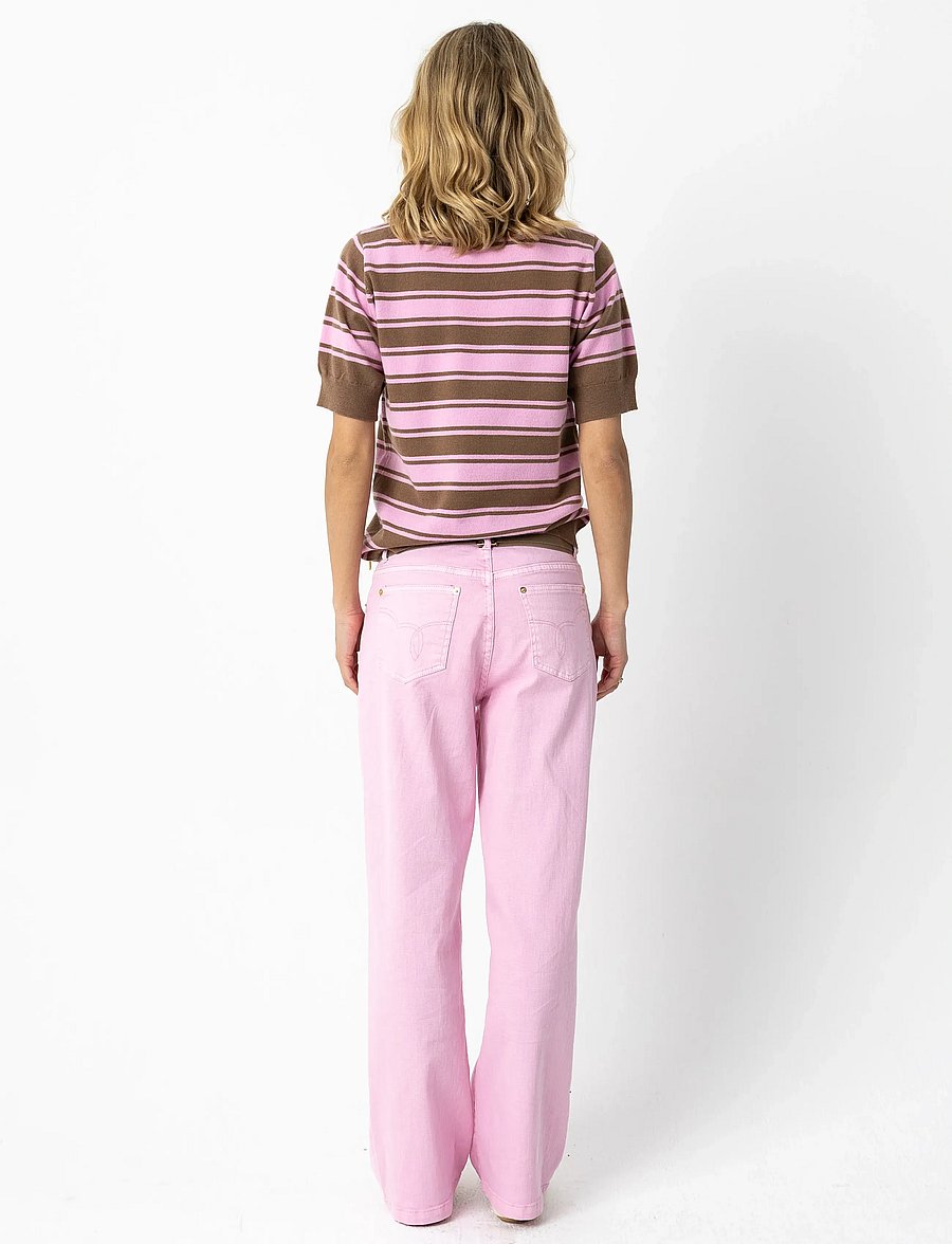 Coster Copenhagen - Jeans in pink denim - Petra fit - straight jeans - bon bon pink - 3