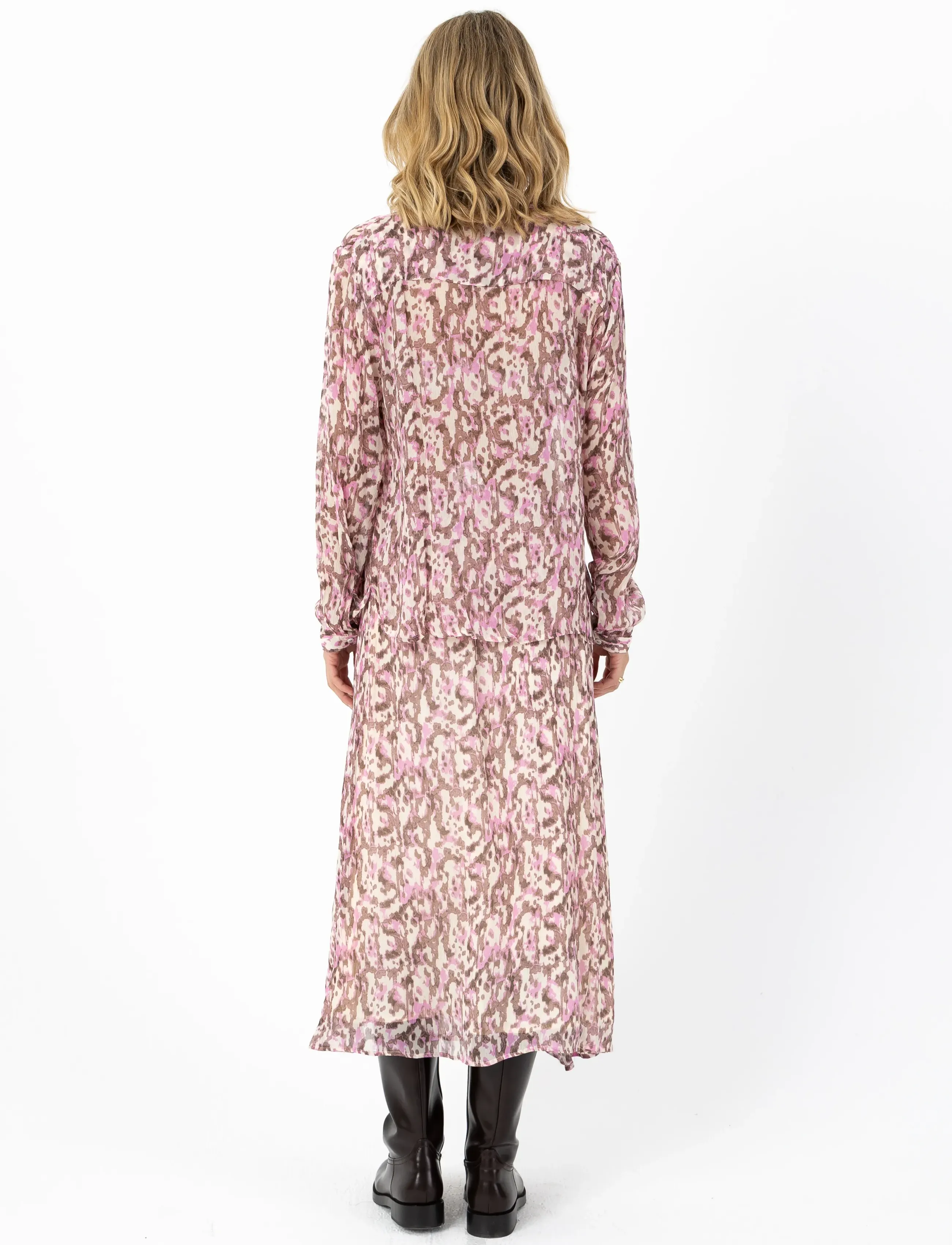 Coster Copenhagen - Skirt in dreamscape print - midi-röcke - pink dreamscape print - 3
