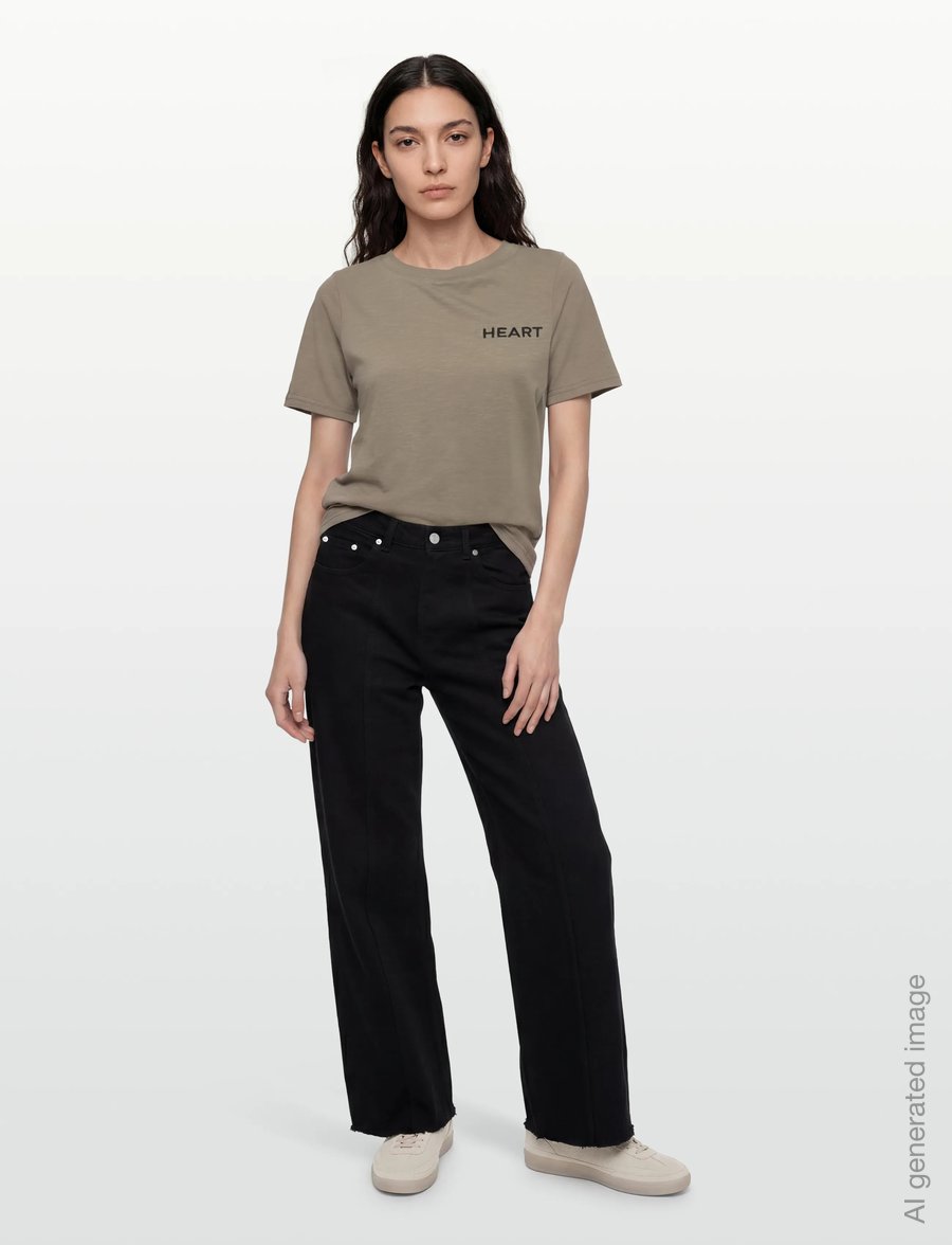 Coster Copenhagen - Tee with Heart embroidery - t-shirts - dusty olive - 0