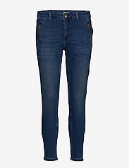 Coster Copenhagen - Relaxed Jeans in 7/8 length - siaurėjantys džinsai - indigo blue - 0