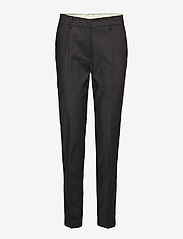 Coster Copenhagen - Pants w. crease - Lucia - slim fit trousers - black - 2