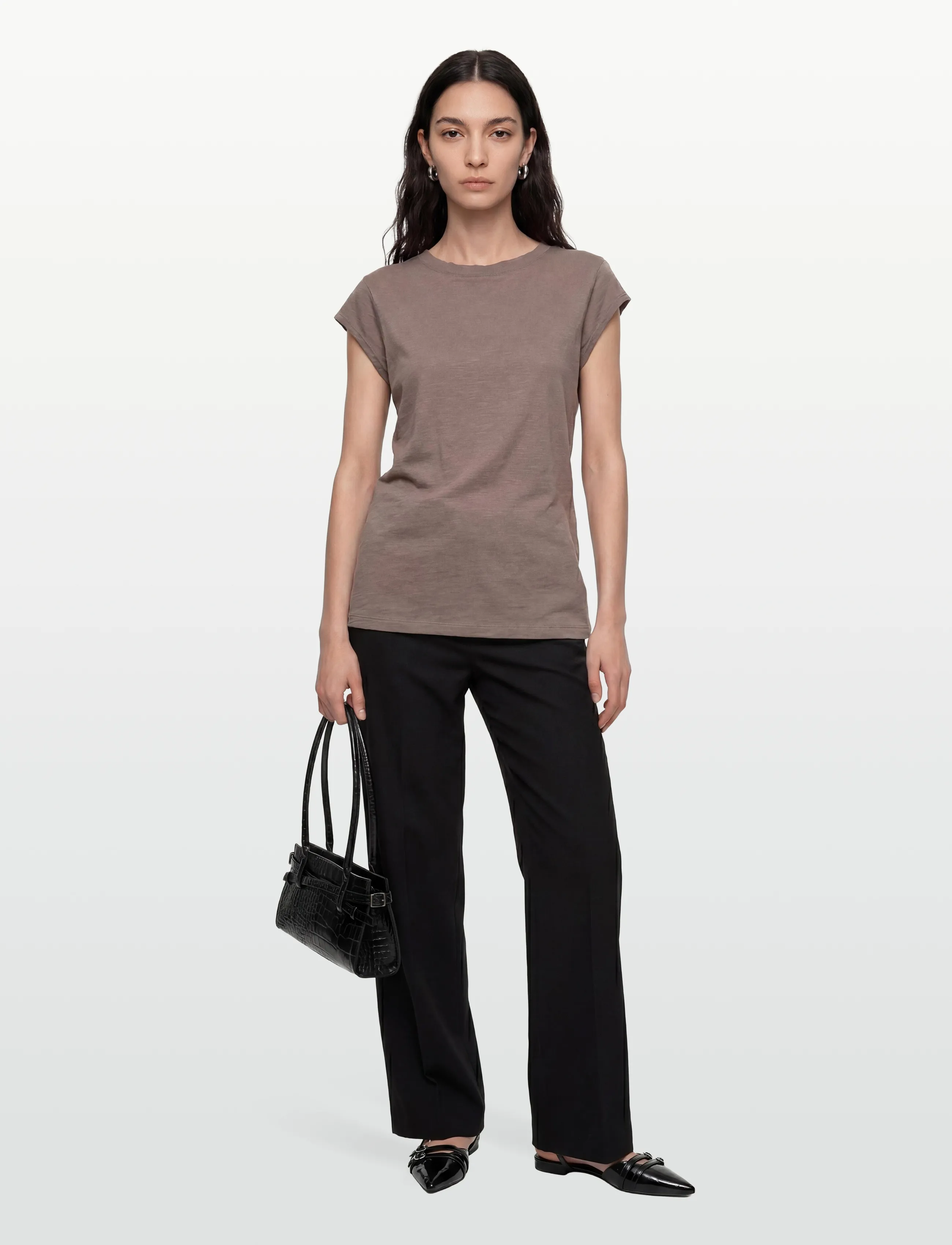 Coster Copenhagen CC Heart basic round-neck t-shirt - Tøj - DARK MUD / brown