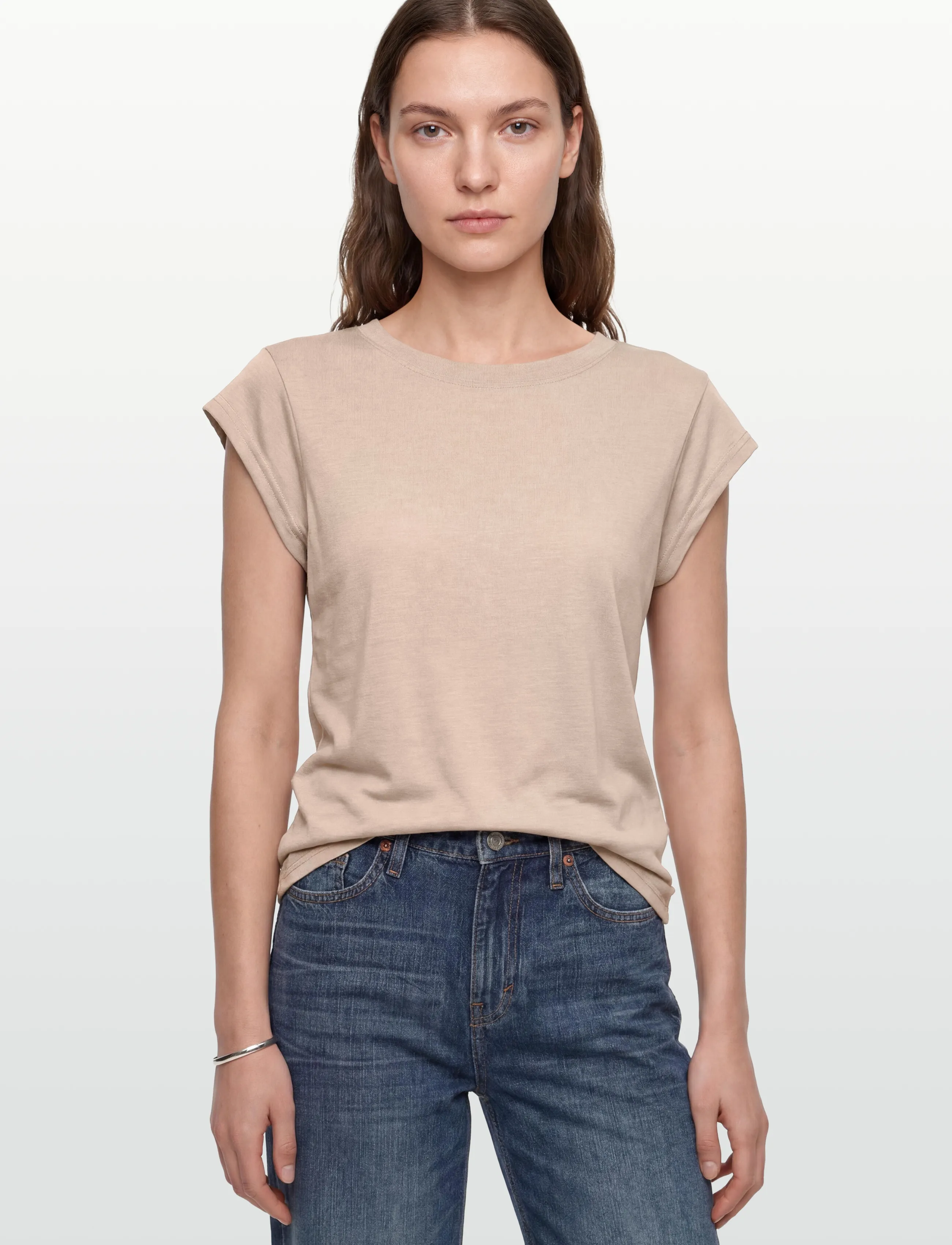 Coster Copenhagen - CC Heart basic round-neck t-shirt - t-shirts - light khaki - 3