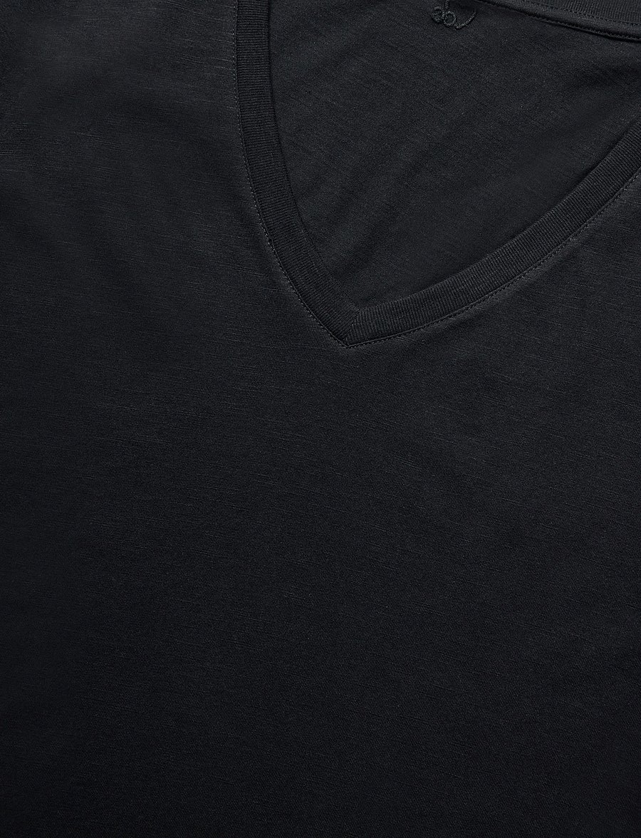 Coster Copenhagen - CC Heart long-sleeve v-neck t-shirt - langærmede toppe - black - 5