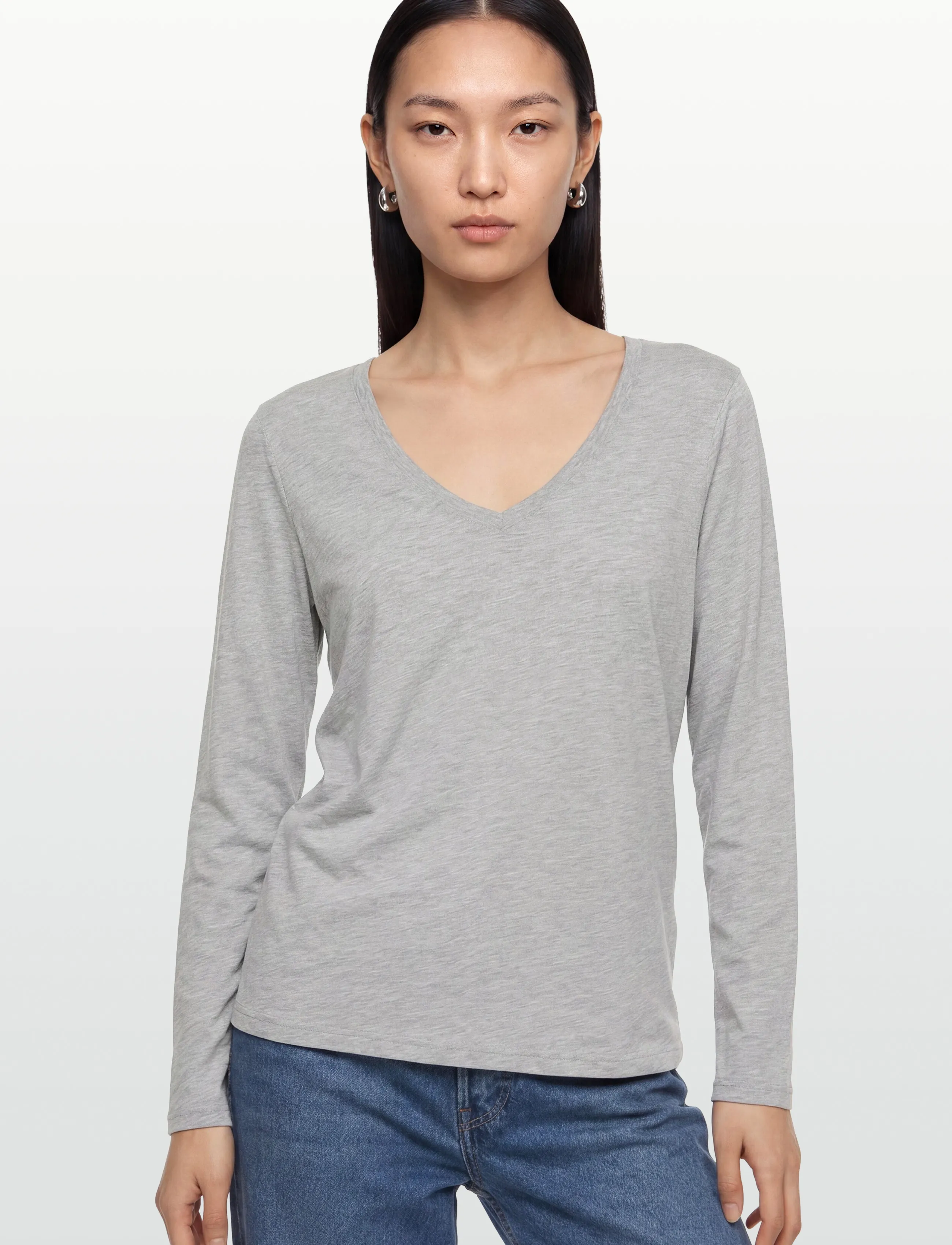 Coster Copenhagen - CC Heart long-sleeve v-neck t-shirt - langærmede toppe - light grey melange - 3