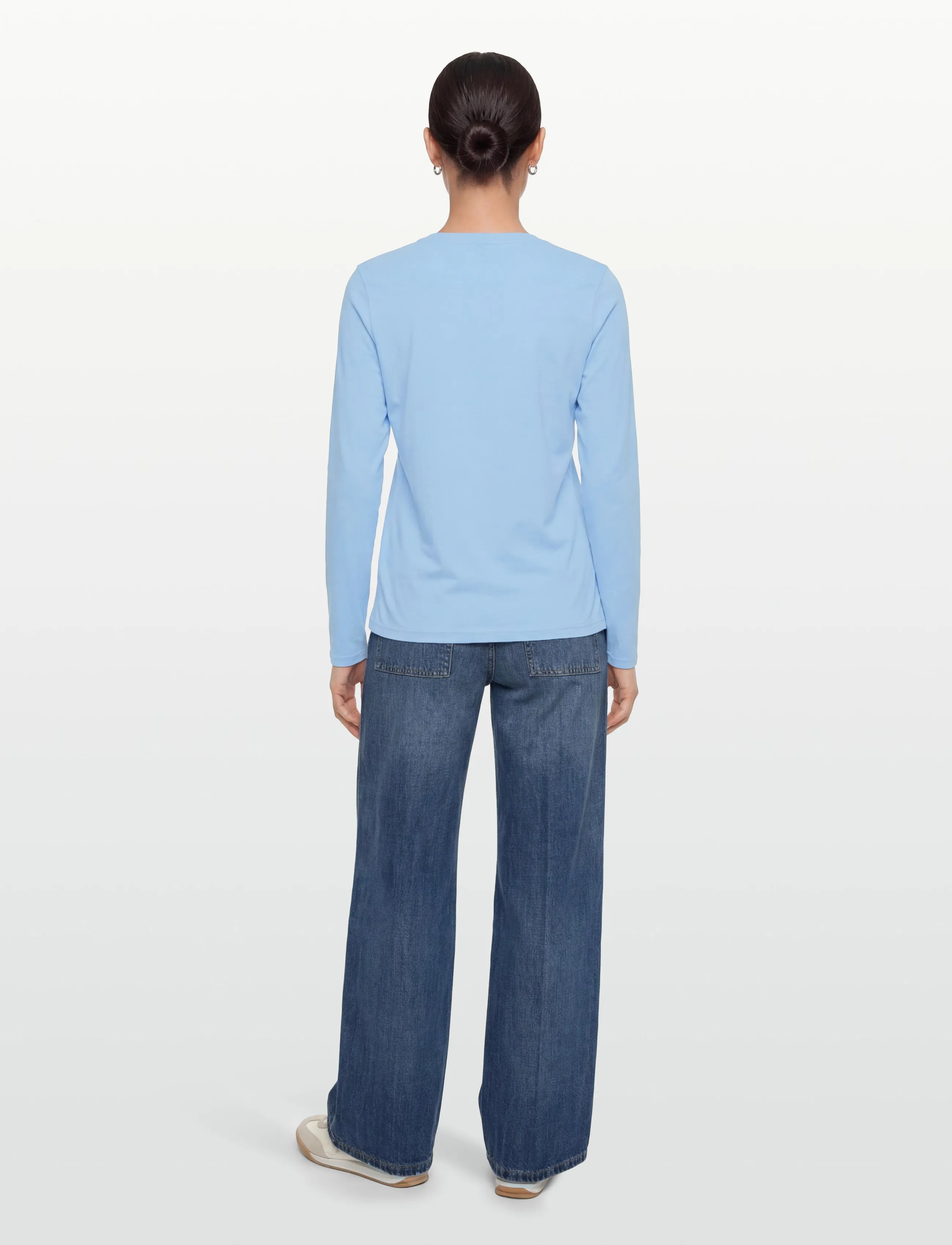 Coster Copenhagen - CC Heart long-sleeve v-neck t-shirt - langærmede toppe - powder blue - 4