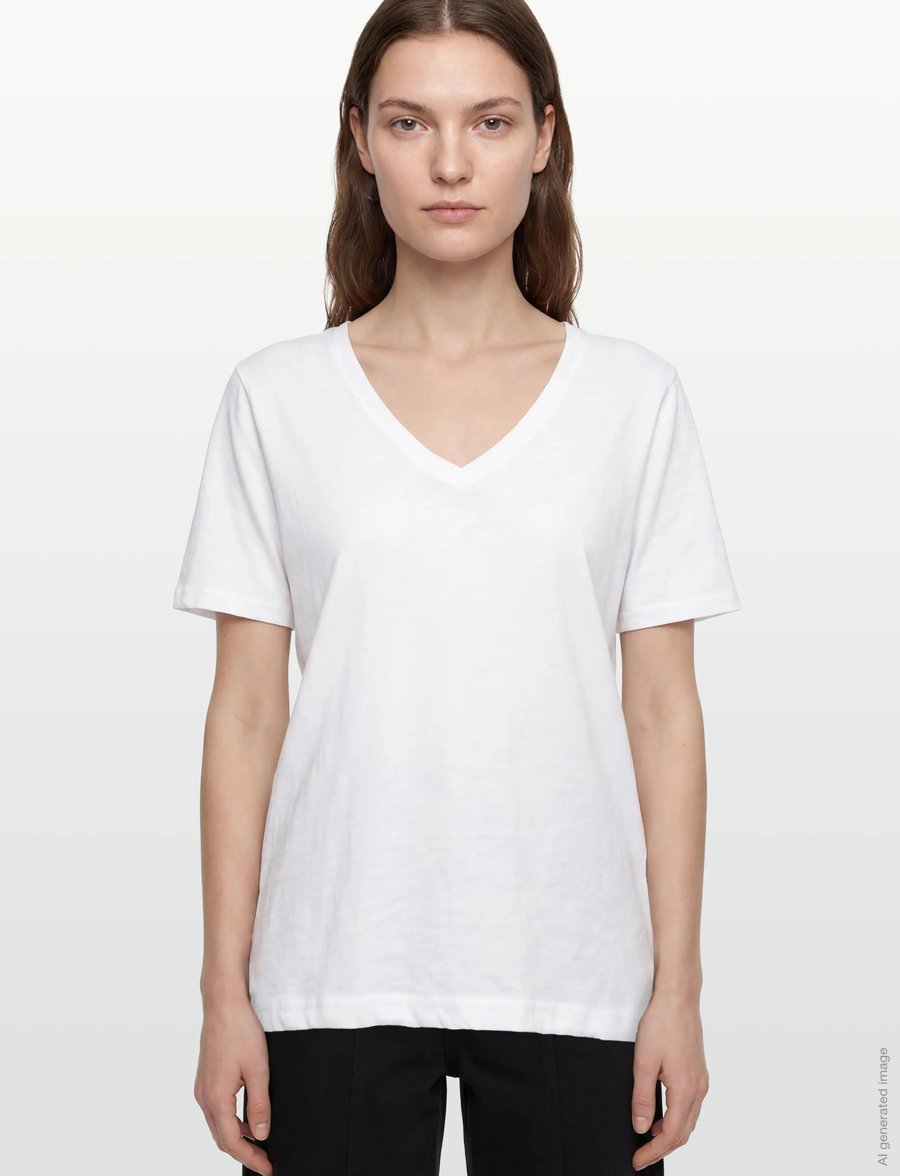 Coster Copenhagen - CC Heart basic regular v-neck t-shi - t-shirts - white - 3