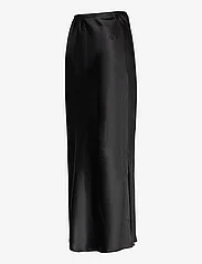 Coster Copenhagen - CC Heart SKYLER Mid-Length Skirt - satininiai sijonai - black - 2