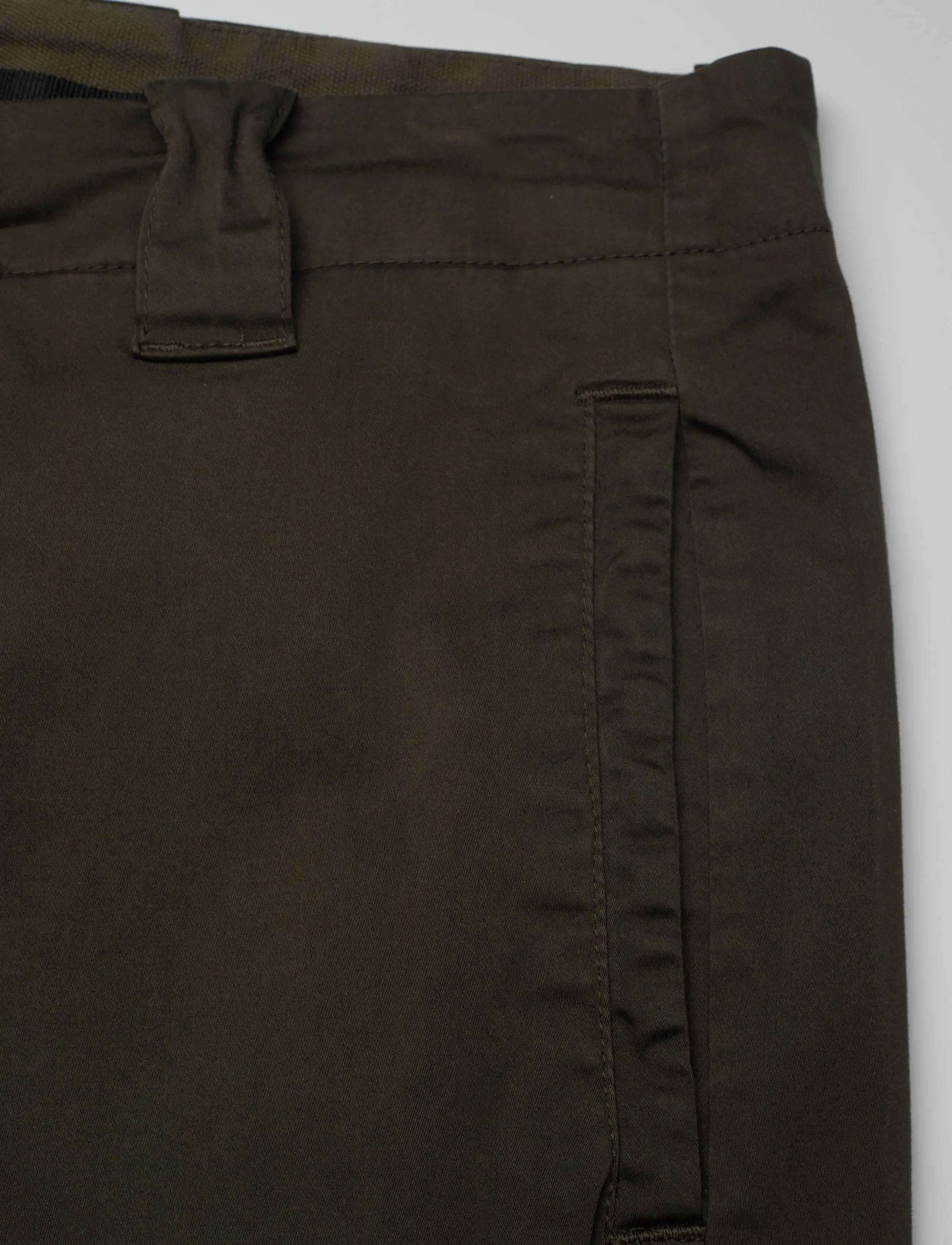 C.P. Company - Stretch Sateen Utility Pants - cargo pants - ivy green - 4