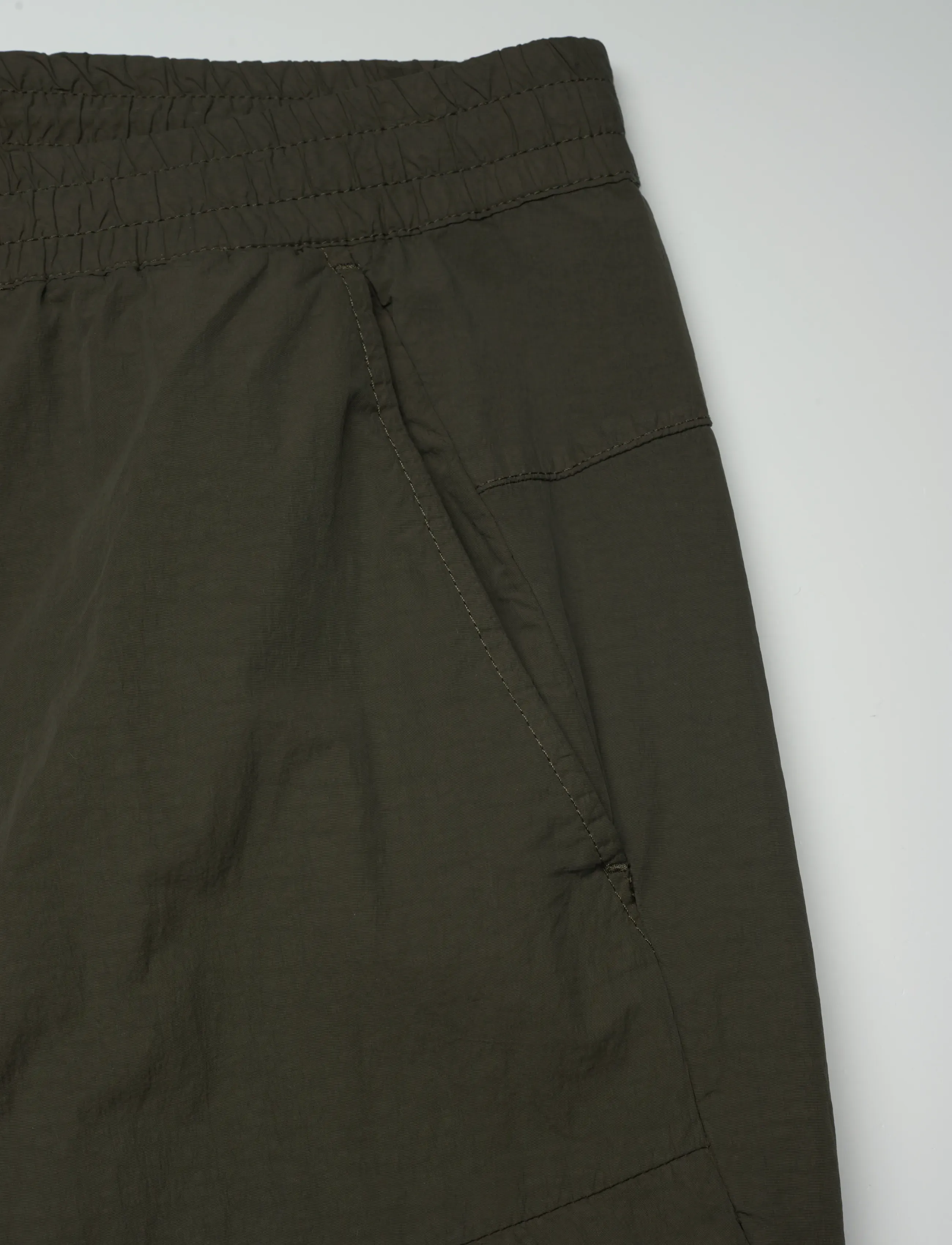 C.P. Company - Flatt Nylon Cargo Pants - ivy green - 5