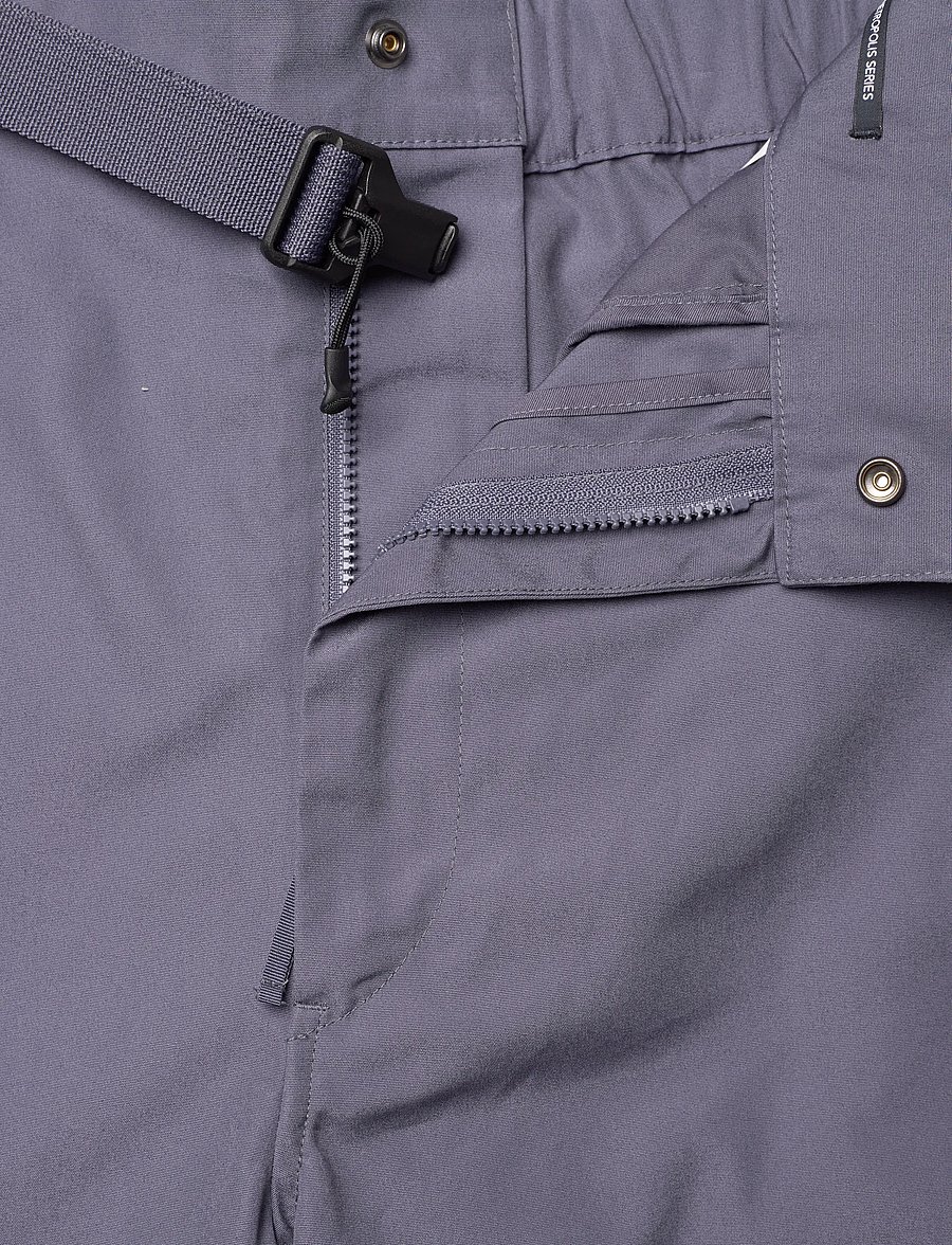 C.P. Company - Metropolis Hyst Cargo Bermuda Shorts - cargo shorts - ombre blue - 3