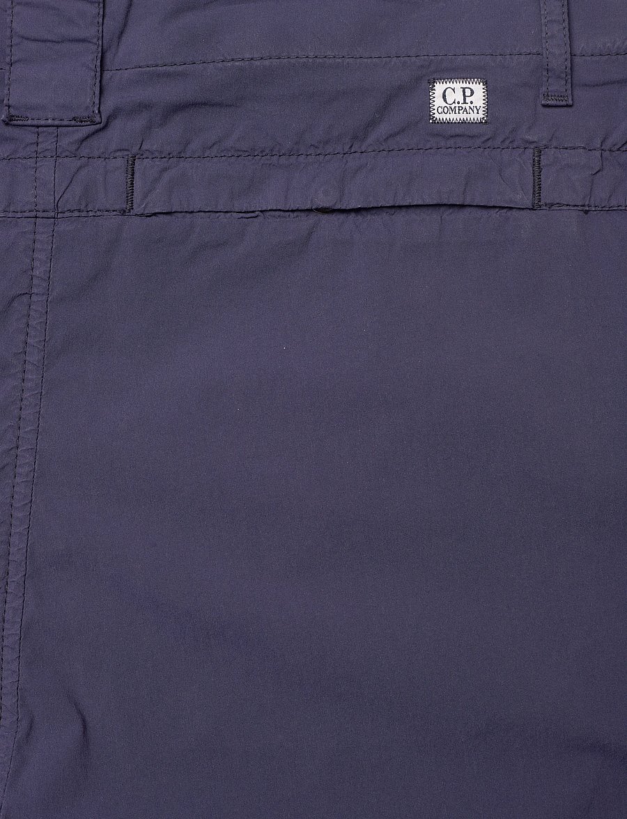 C.P. Company - Metropolis Hyst Cargo Bermuda Shorts - cargo shorts - medieval blue - 4