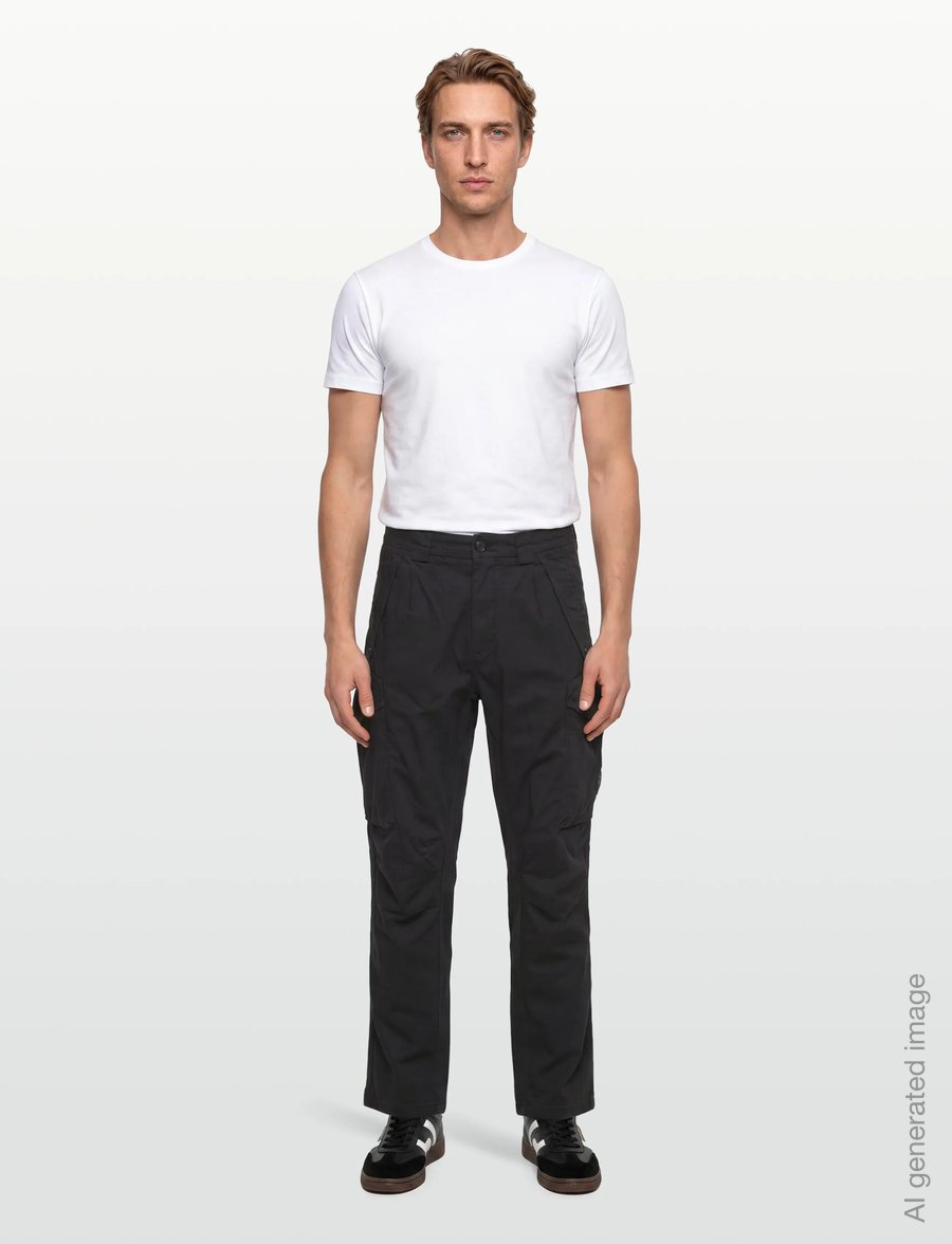 C.P. Company - Logo Patch Cargo Pants - cargo pants - black - 0