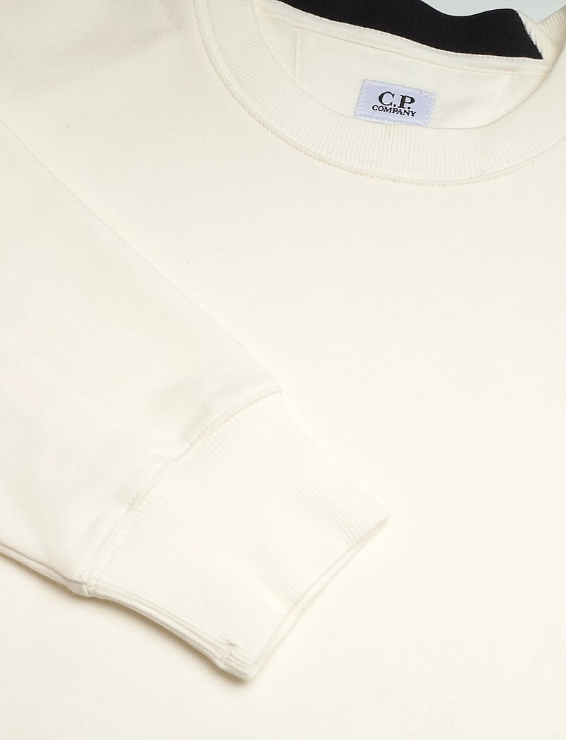 C.P. Company - Diagonal Raised Fleece Crew Neck Sweatshirt - kläder - gauze white - 2