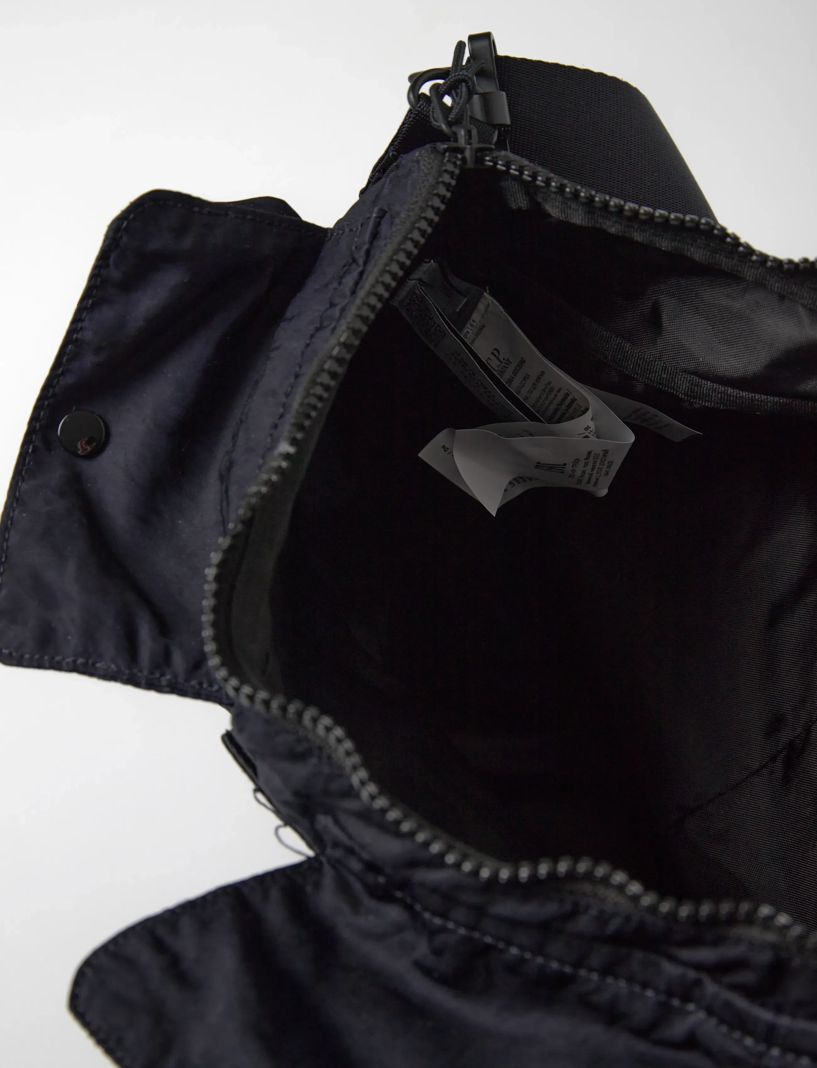 C.P. Company - Shoulder Bag - osta stiili järgi - total eclipse - 5
