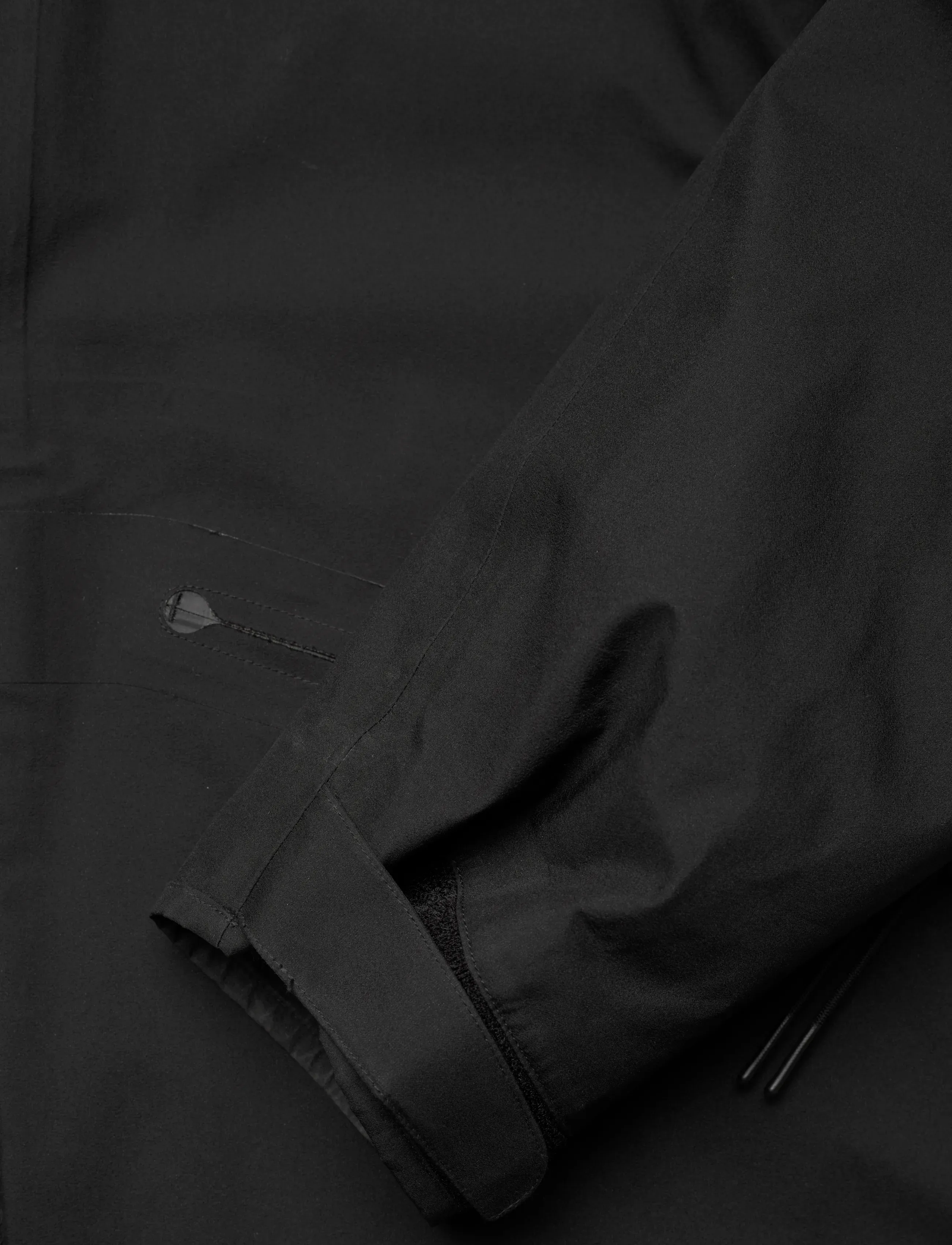 C.P. Company - Metropolis Gore-Tex 3L Infinium Anorak - padded jackets - black - 5