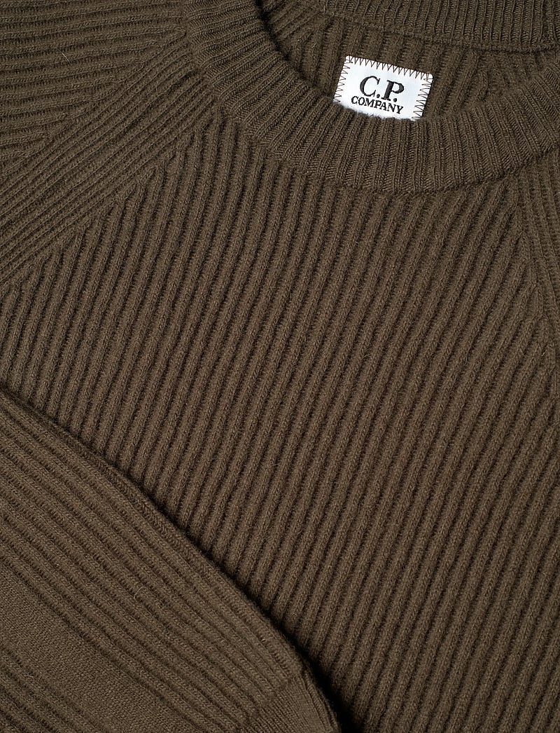 C.P. Company - Lambswool GRS Crew Neck Full Knit - Ümmarguse kaelusega kudumid - ivy green - 2