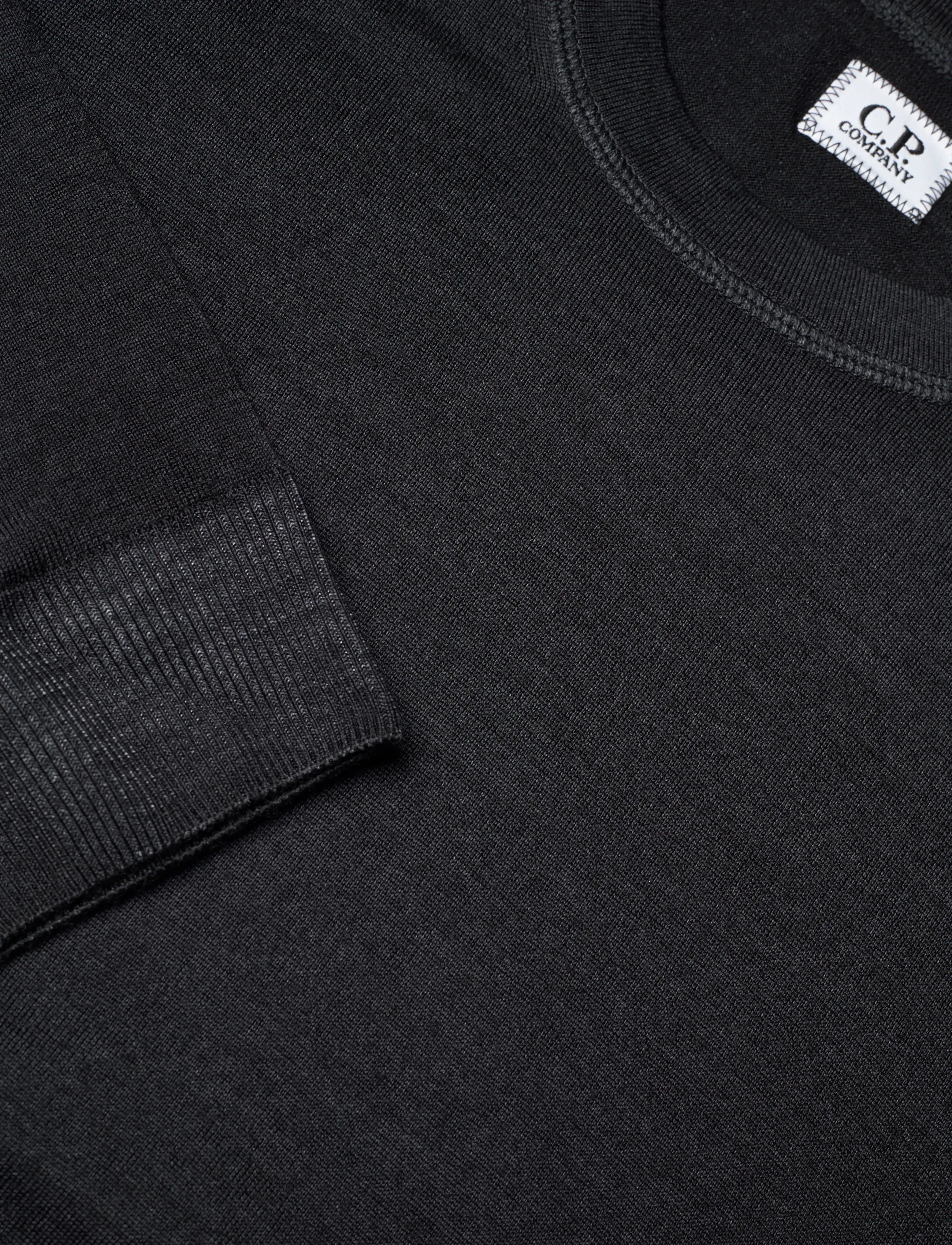 C.P. Company - Merino Wool Fast Dyed Crew Neck Logo Knit - rund hals - black - 5