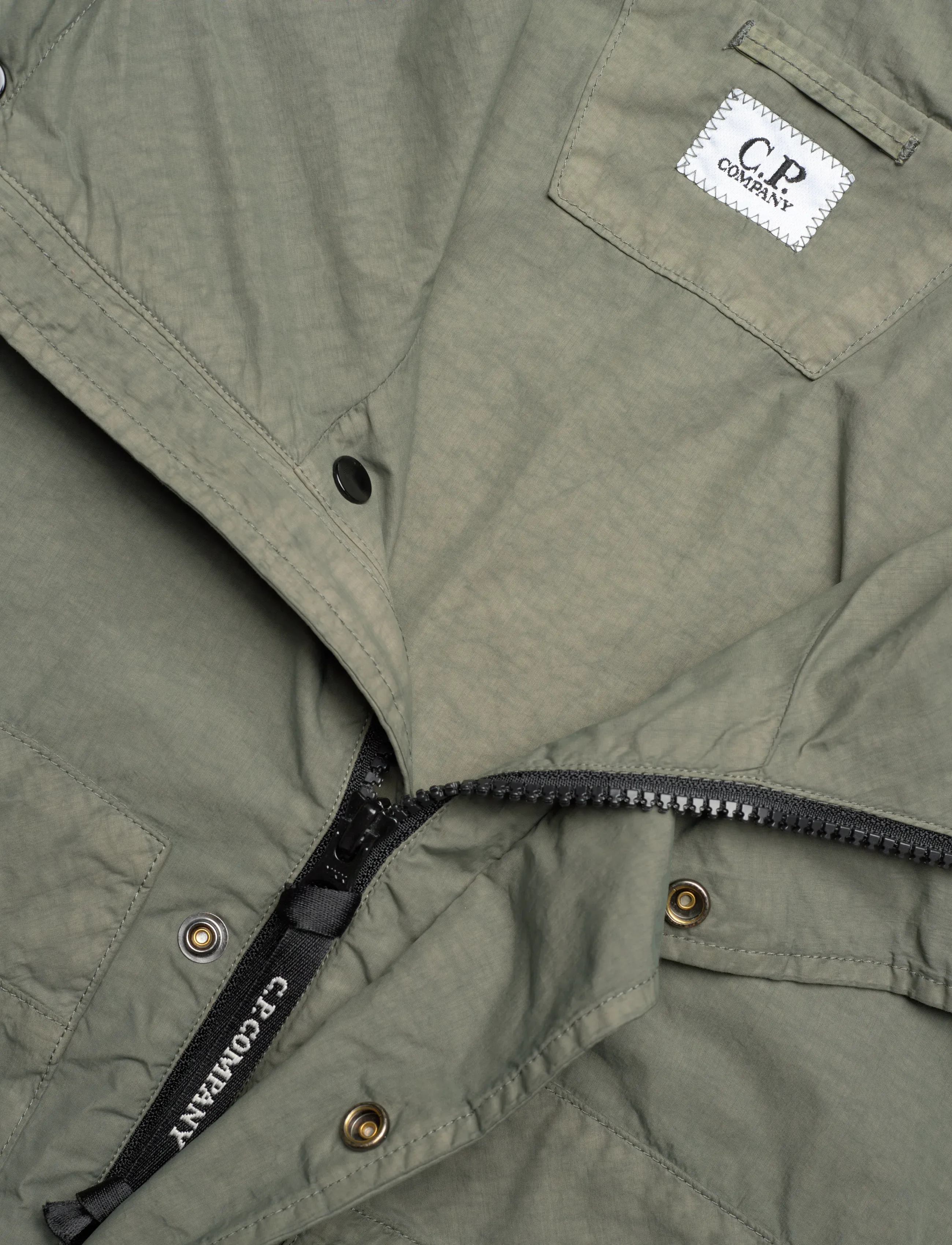 C.P. Company - Nylon Flatt Hooded Jacket - grape leaf - 2