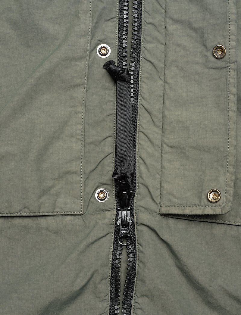 C.P. Company - Nylon Flatt Hooded Jacket - vindjakker - grape leaf - 3