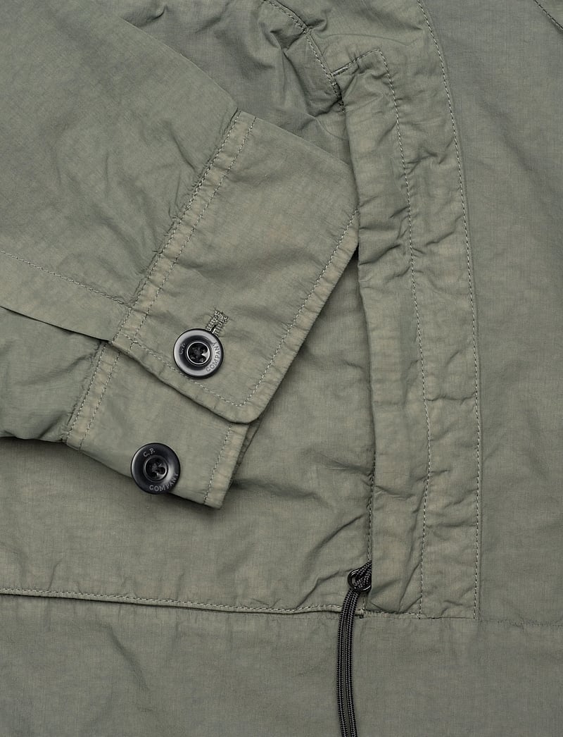 C.P. Company - Nylon Flatt Hooded Jacket - vindjakker - grape leaf - 4