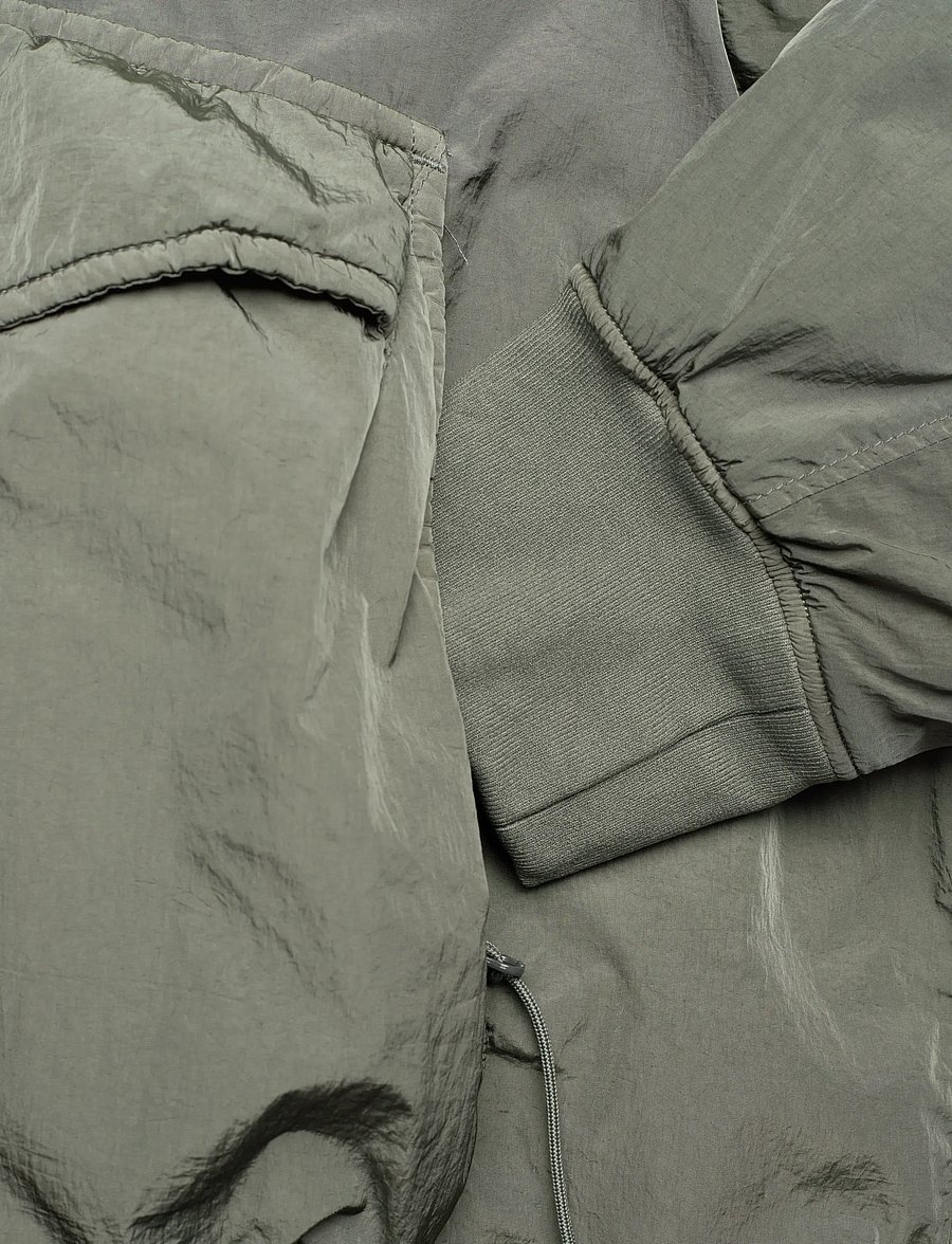 C.P. Company - Chrome-R Body Zippers Padded Jacket - daunenjacken - grape leaf - 4