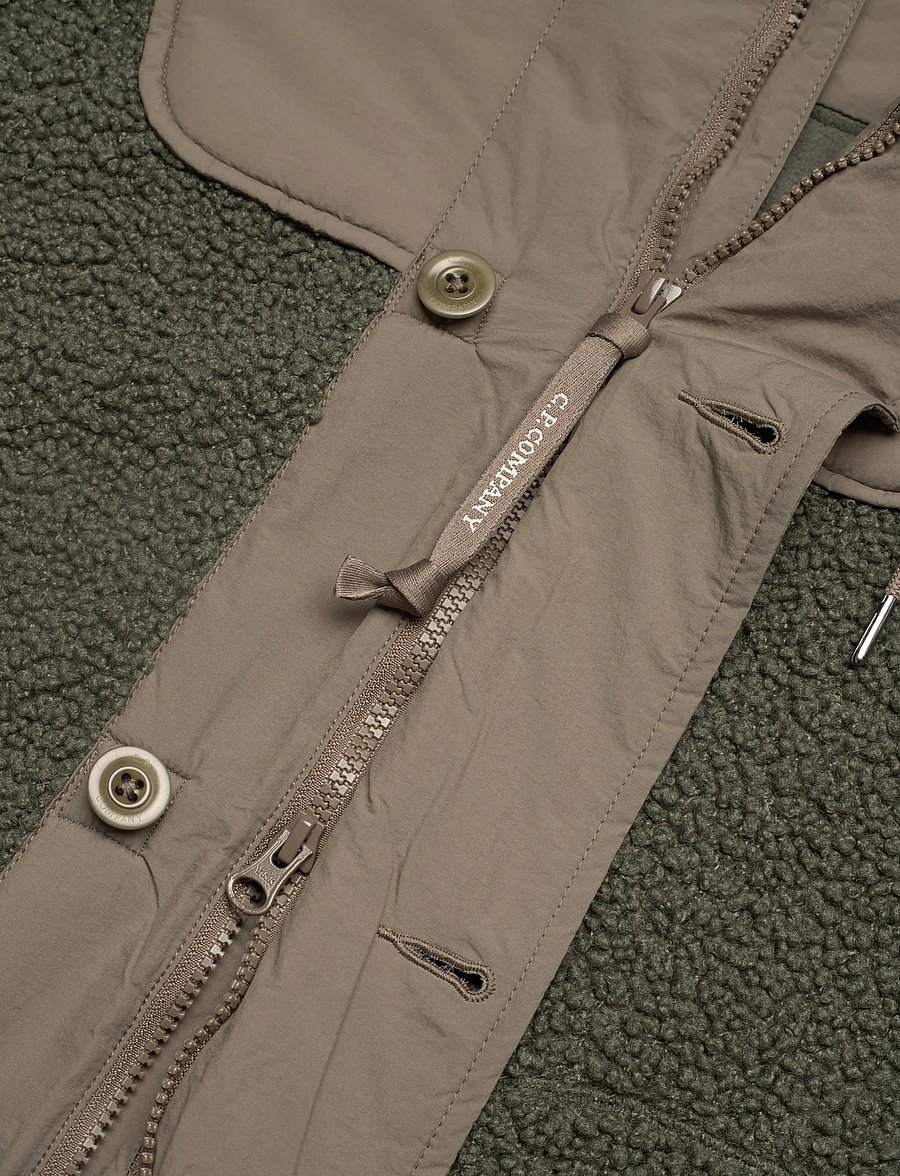 C.P. Company - Polar Shell Mixed Hooded Jacket - daunenjacken - grape leaf - 3