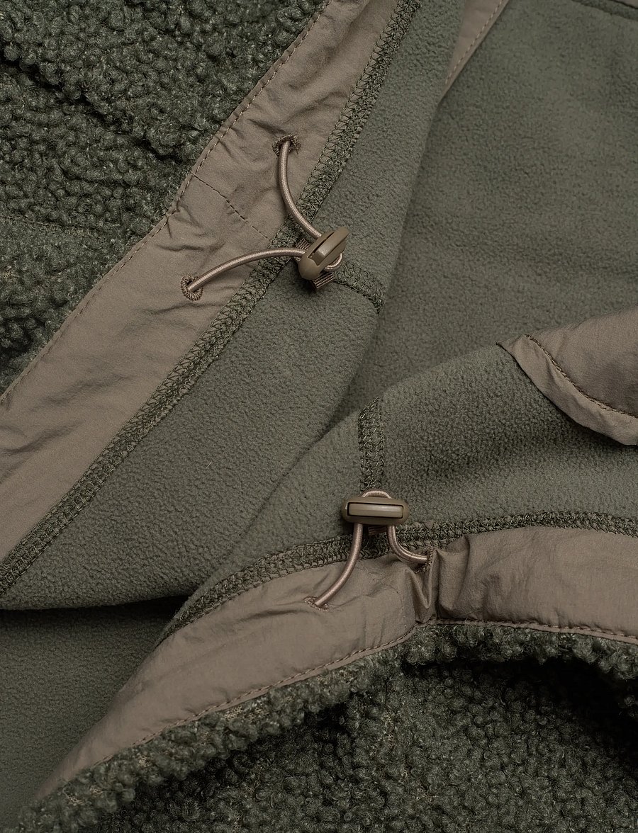 C.P. Company - Polar Shell Mixed Hooded Jacket - daunenjacken - grape leaf - 5