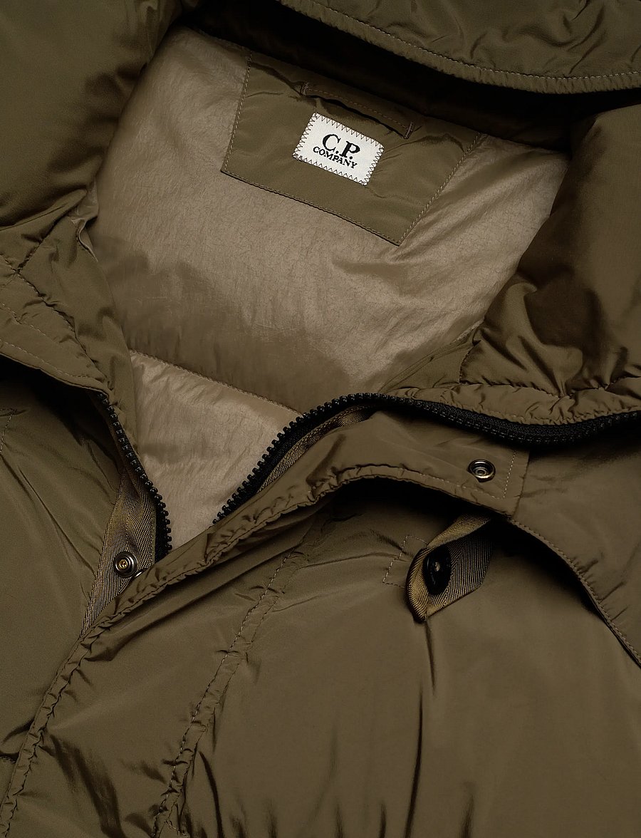 C.P. Company - Nycra-R Buttoned Hood Long Down Jacket - dunjackor - walnut - 2