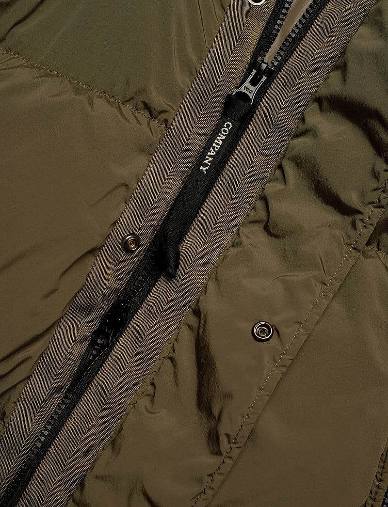 C.P. Company - Nycra-R Buttoned Hood Long Down Jacket - fodrade jackor - walnut - 4