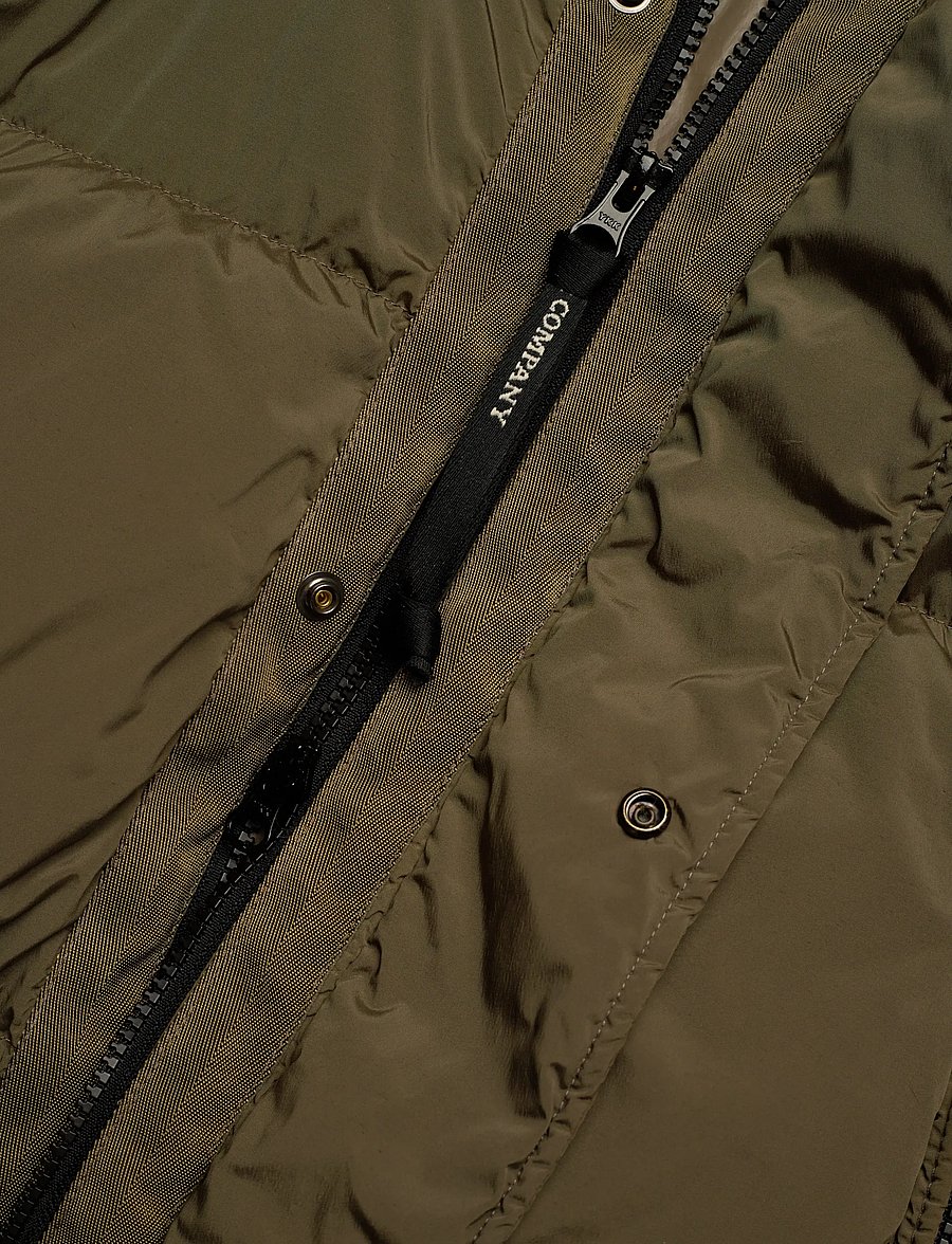 C.P. Company - Nycra-R Buttoned Hood Long Down Jacket - dunjackor - walnut - 4