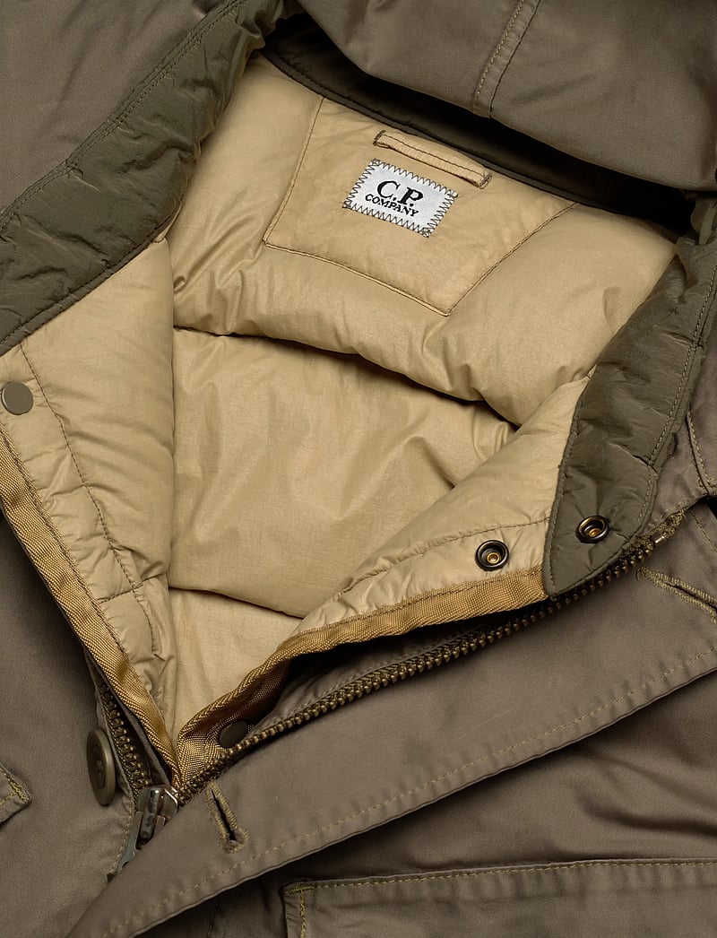 C.P. Company - Micro Kei Hooded Jacket - parkas - walnut - 5