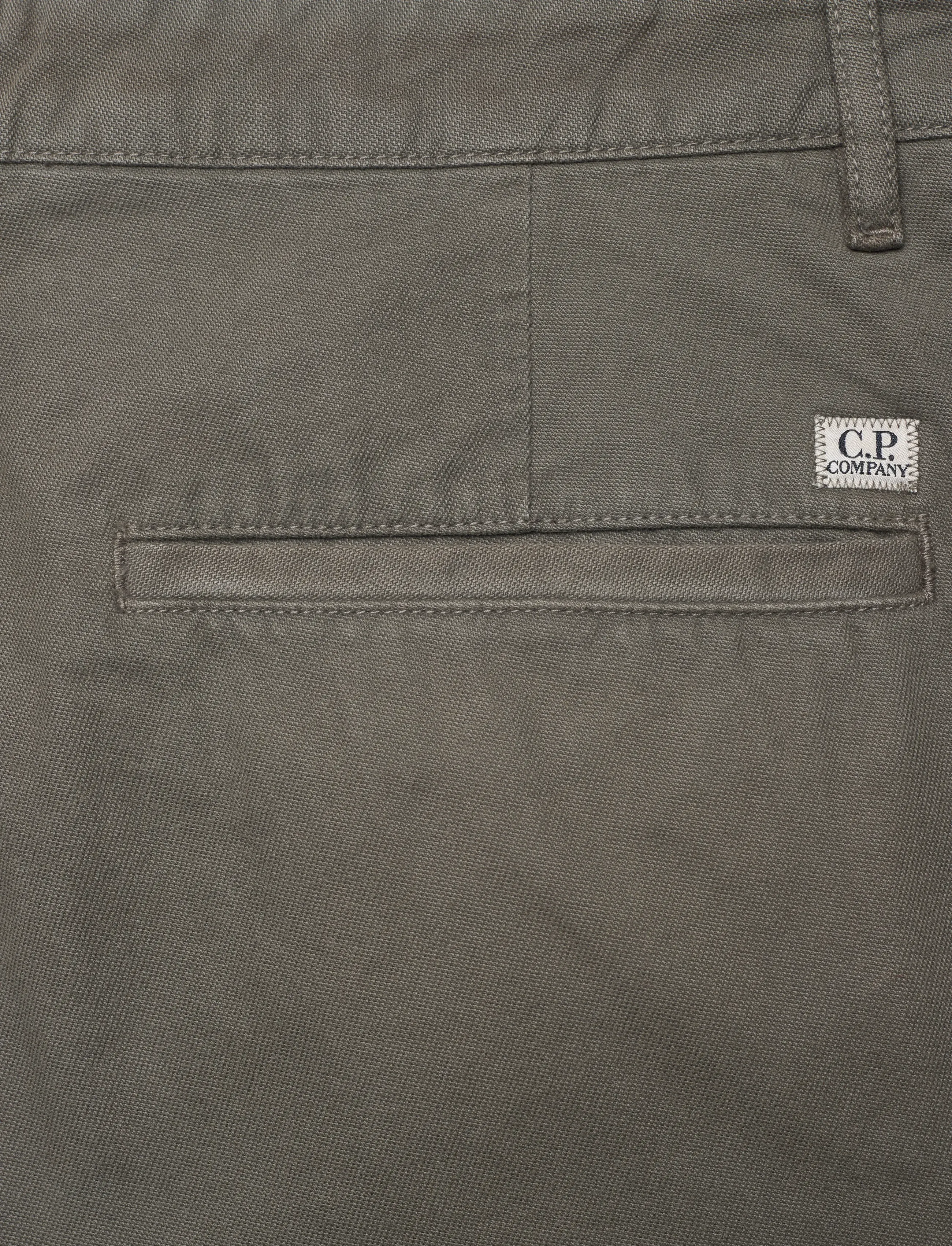 C.P. Company - CARGO PANT IN VINTAGE ARMY STRUCTURE - cargo püksid - grape leaf - 5