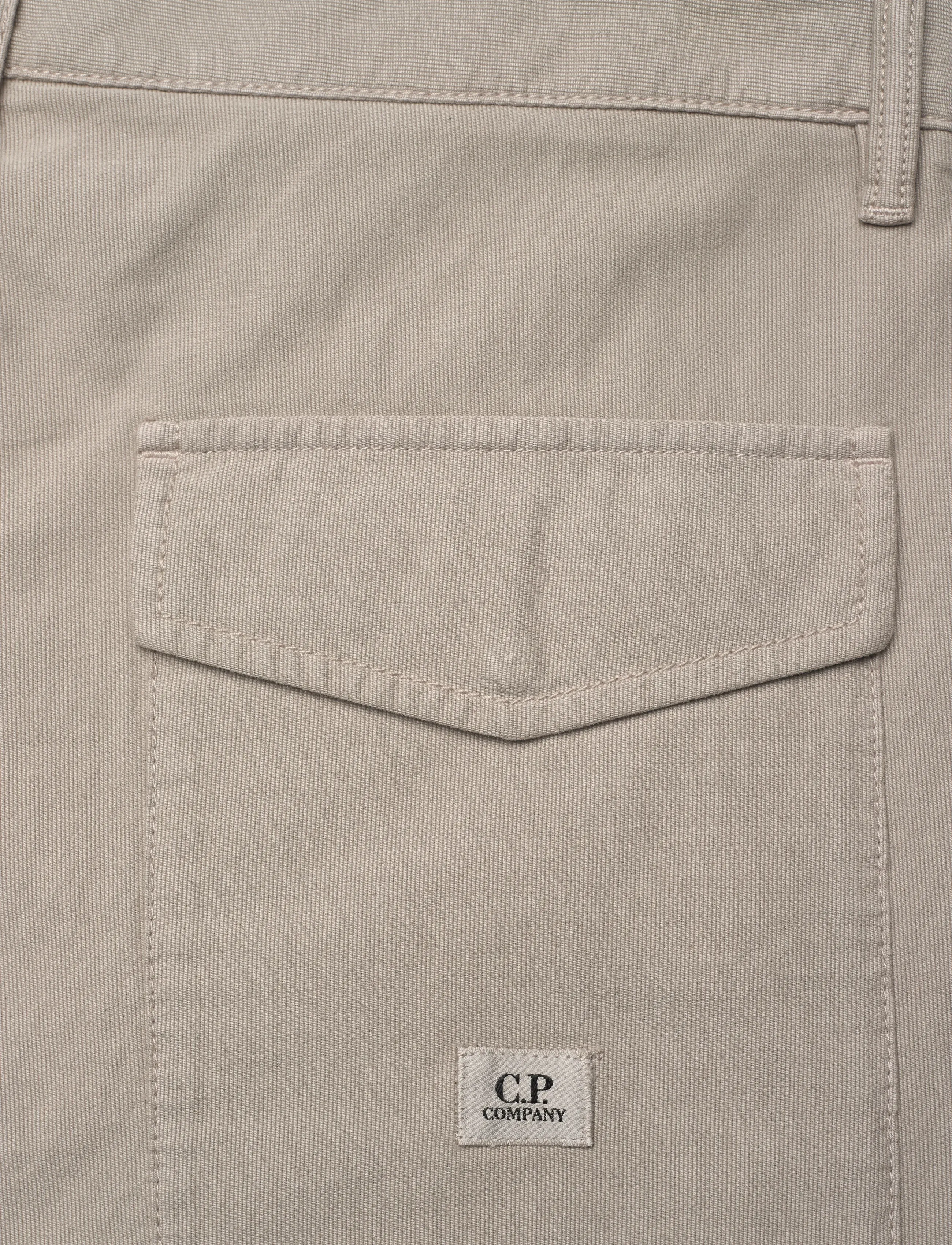 C.P. Company - Cargo Pants with Patch Pocktes - cargo püksid - vintage khaki - 4