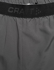 Craft - Core Essence Relaxed Shorts M - lowest prices - granite - 8