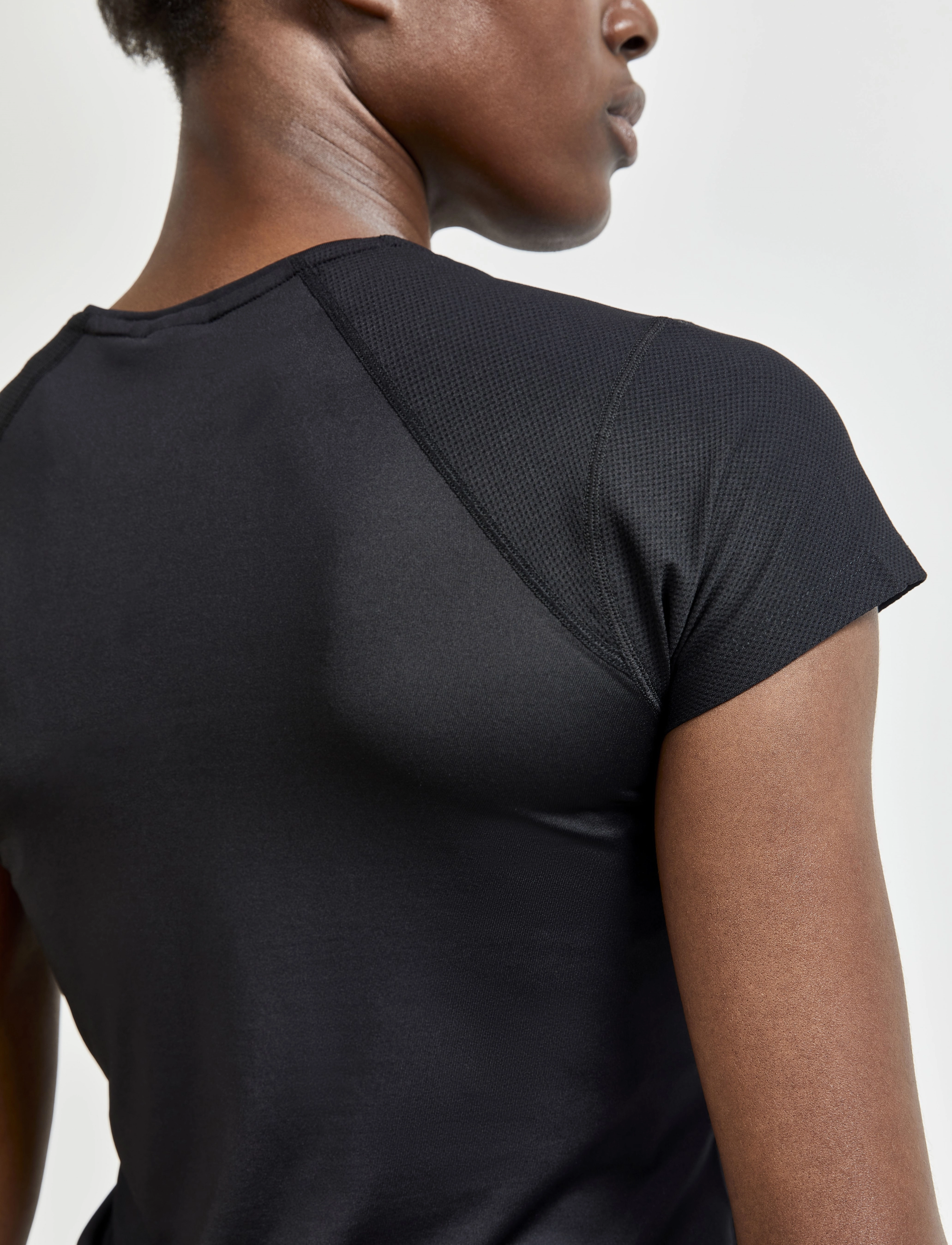 Craft - Adv Essence Ss Slim Tee W - black - 4