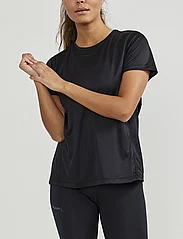 Craft - Adv Essence SS Tee W - t-shirts - black - 3