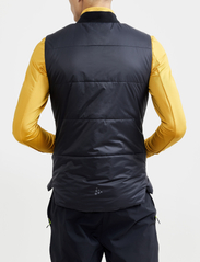 Craft - Core Light Padded Vest M - spring jackets - black - 3