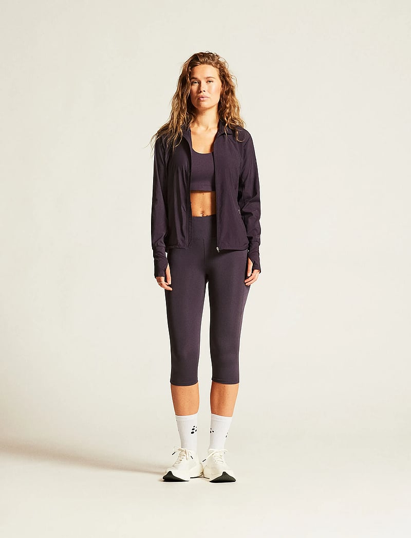 Craft - Adv Essence Wind Jacket W - träningsjackor - dk plum - 0