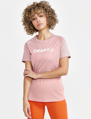 Craft - Core Unify Logo Tee W - t-shirts - bleikur - 2